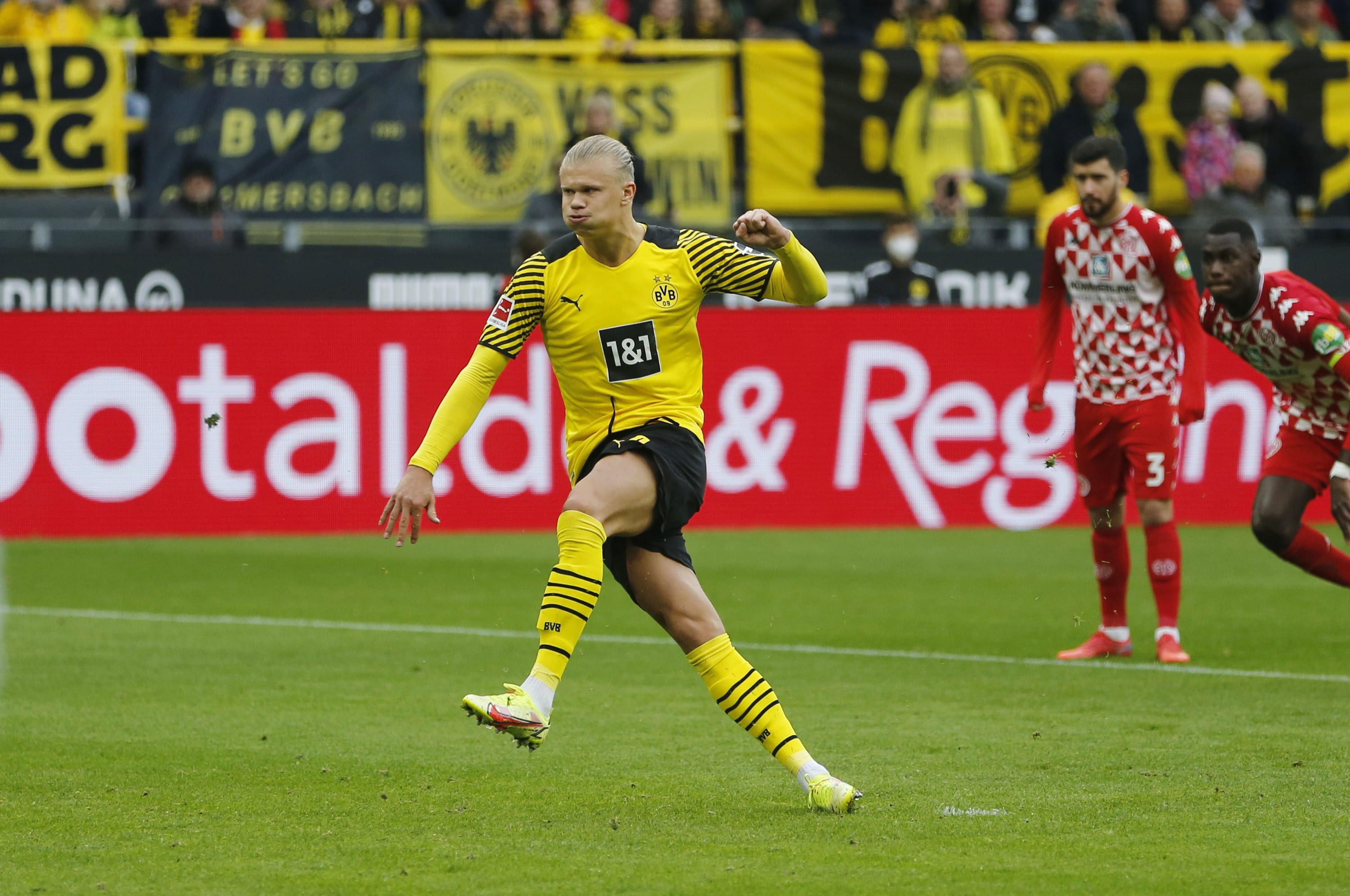 שחקן בורוסיה דורטמונד ארלינג הולאנד