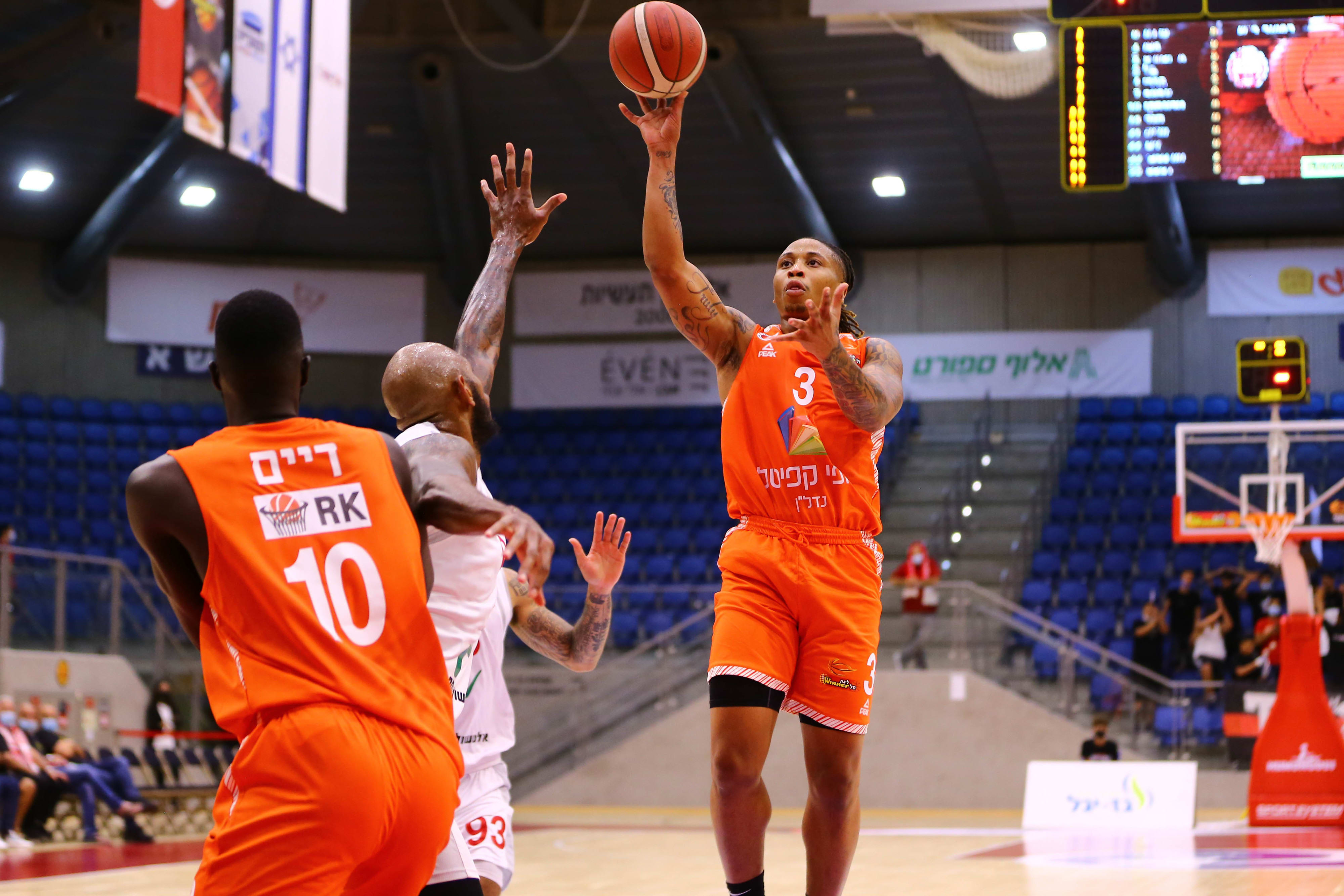 שחקן מכבי ראשון לציון טי. ג'יי. וויליאמס