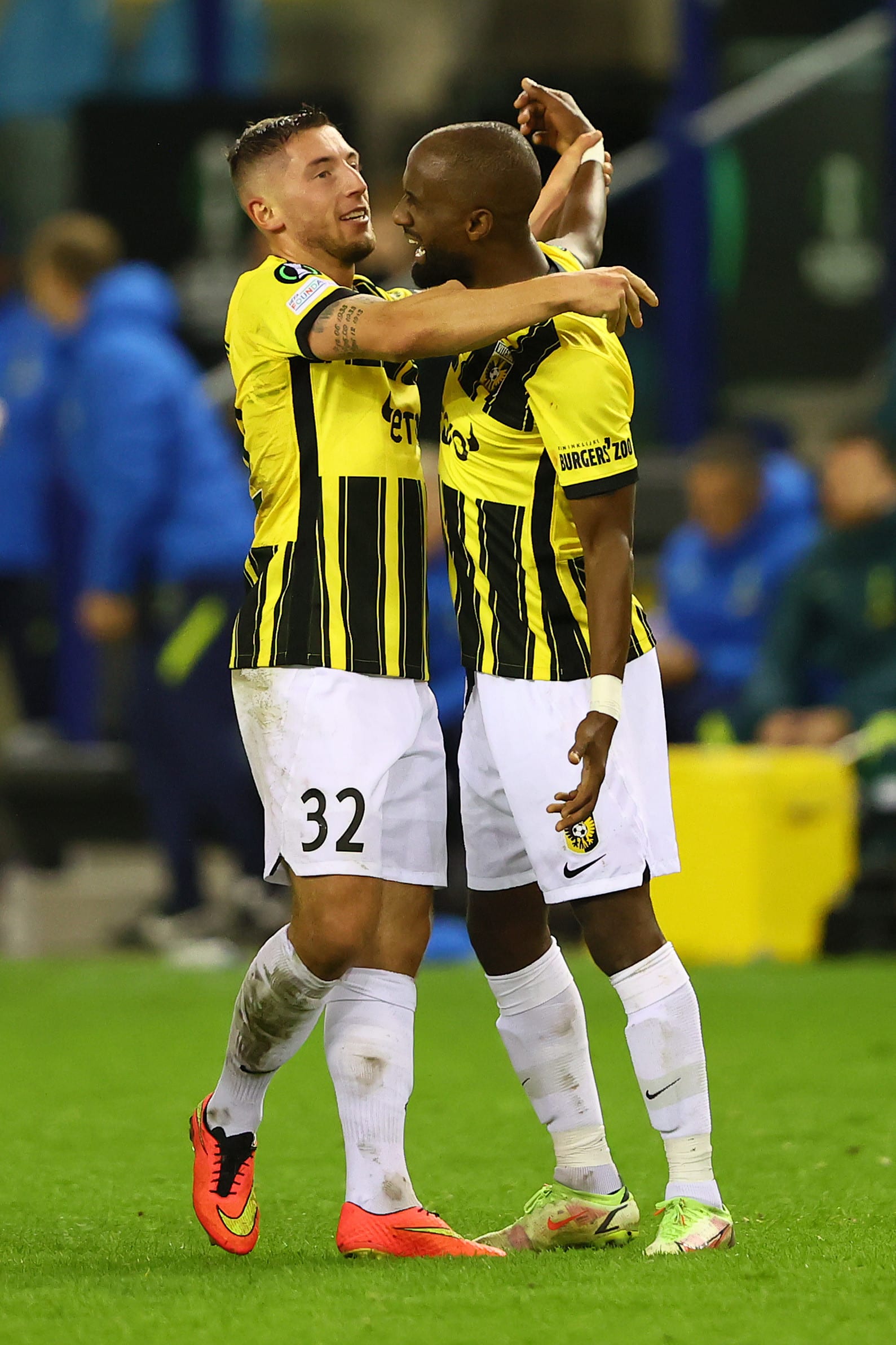 אלי דסה עם מקסימיליאן ויטק שחקני ויטסה