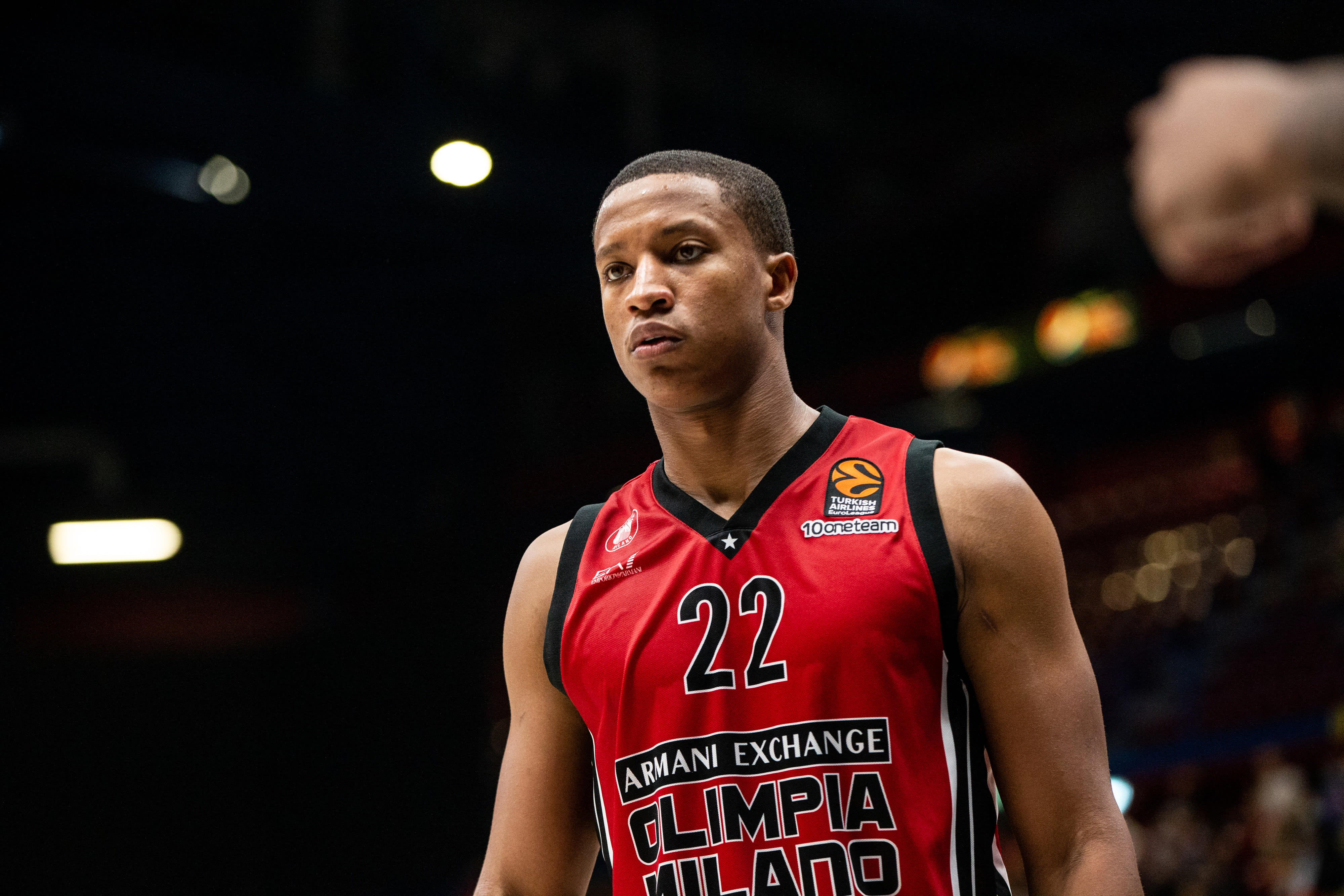 דבון הול שחקן מילאנו