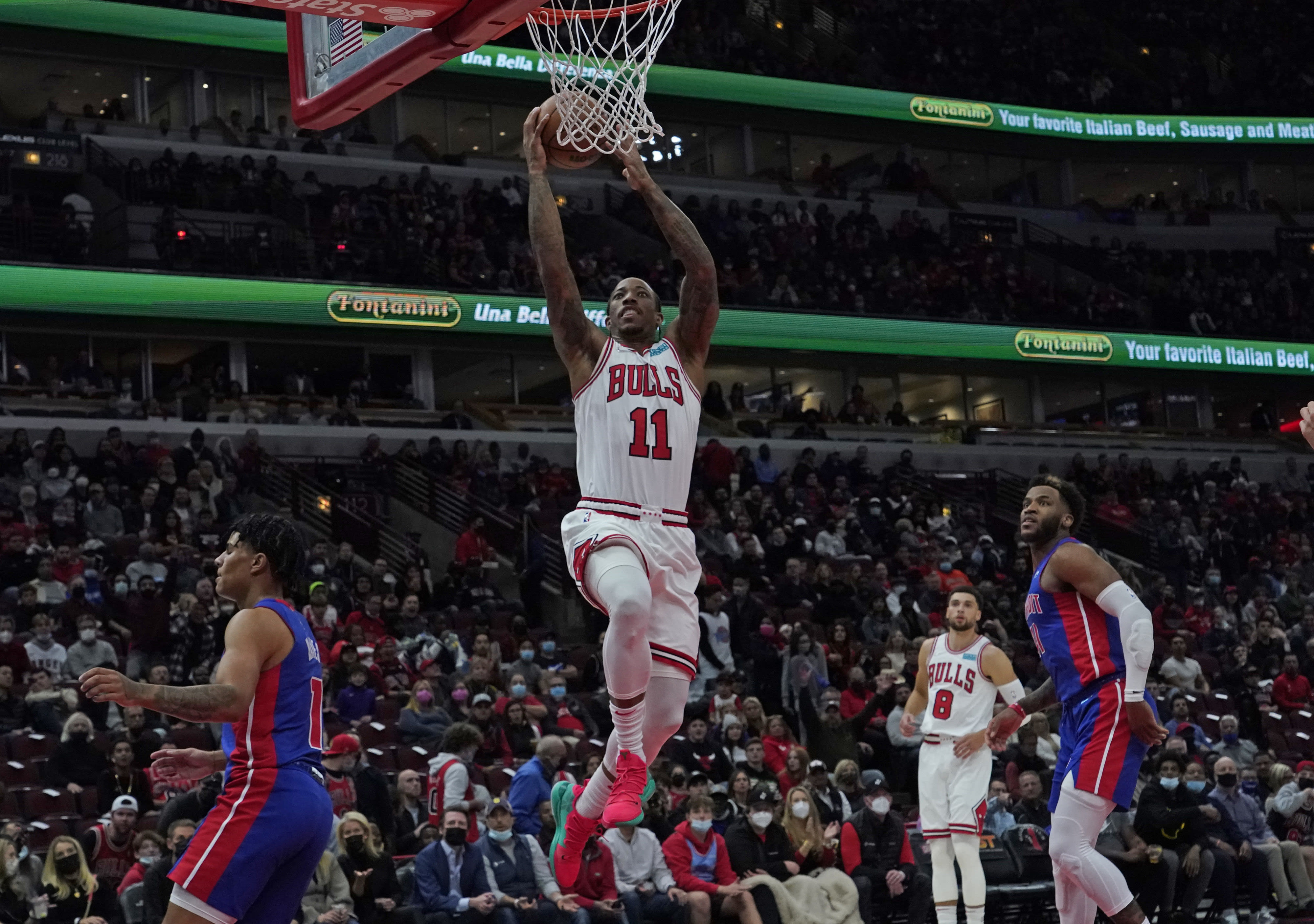 שחקן שיקגו בולס דמאר דרוזן