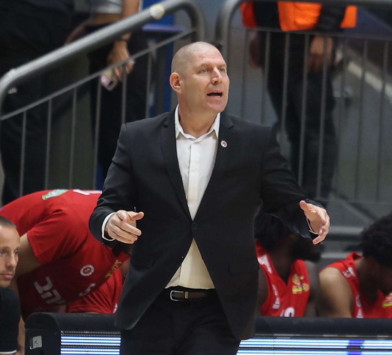 מאמן הפועל ירושלים אורן עמיאל