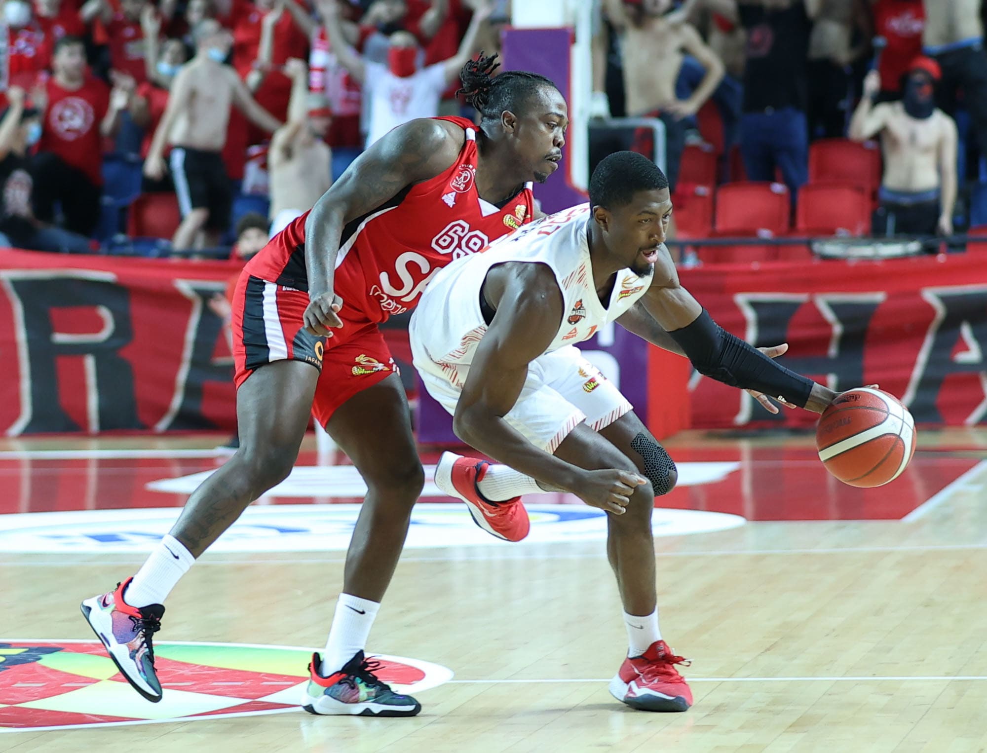 מוריס קפמ, מכבי ראשון לציון מול ג'ייקובן בראון, הפועל תל אביב