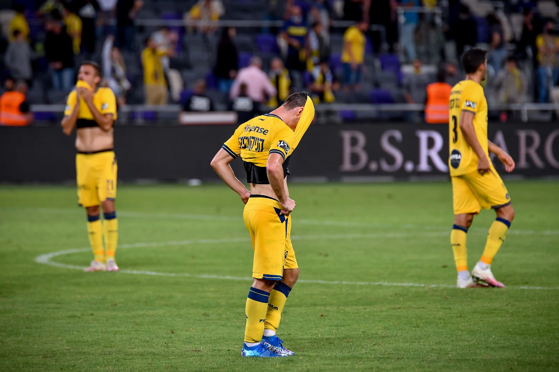 שחקני מכבי תל אביב גבי קניקובסקי, אנדרה ז'ראלדש מאוכזבים