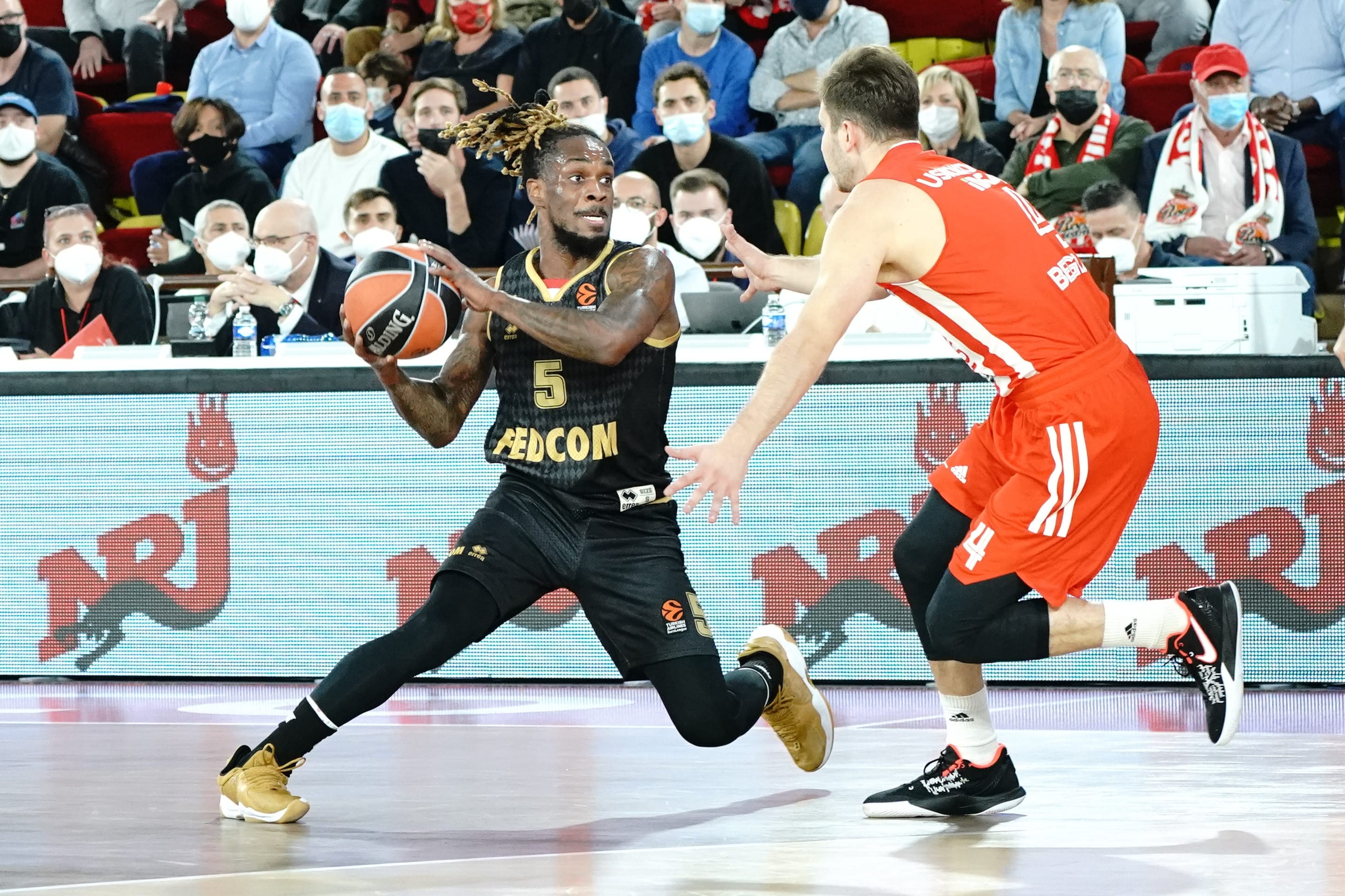 פריז לי שחקן מונאקו