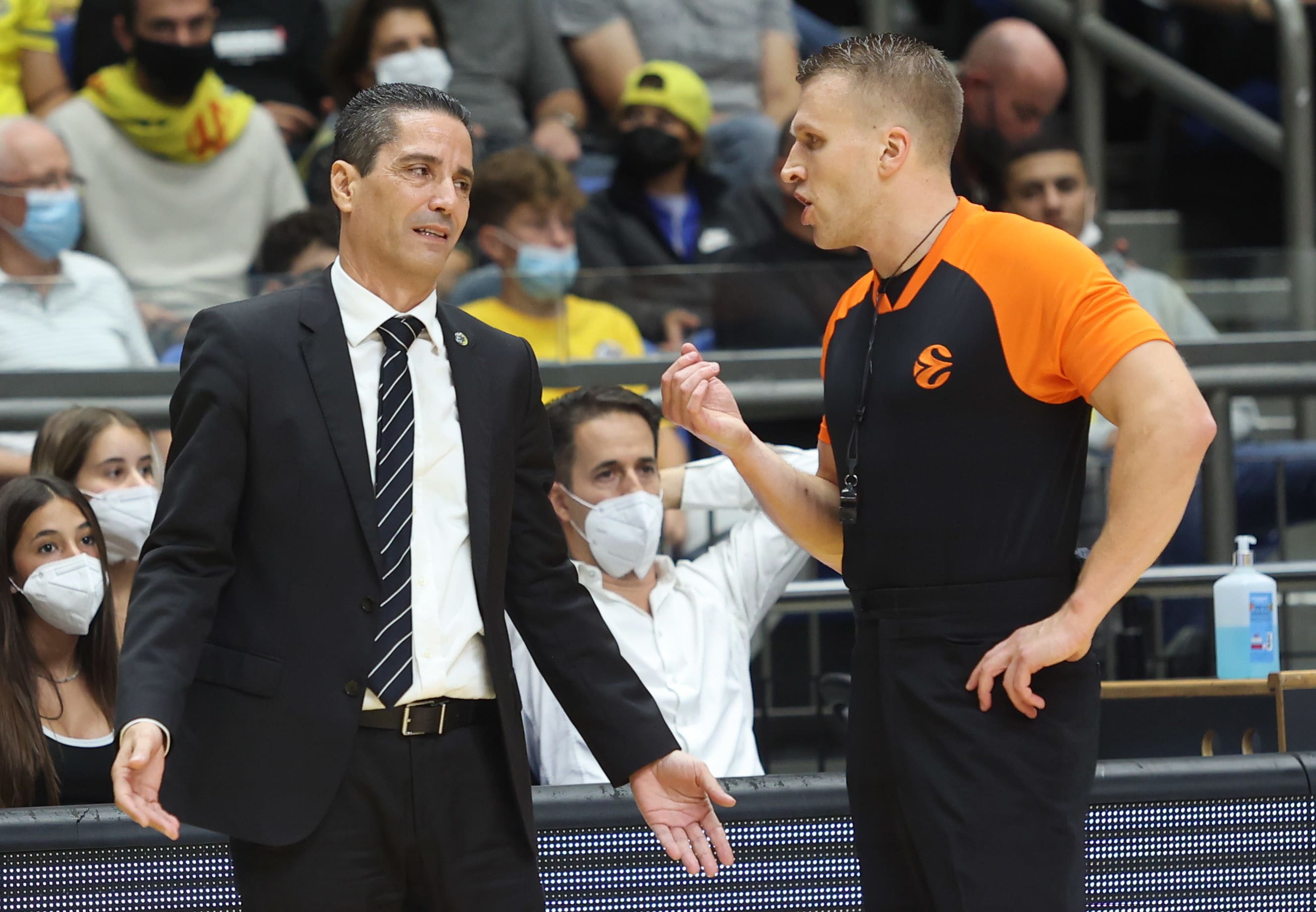 יאניס ספרופולוס מאמן מכבי תל אביב