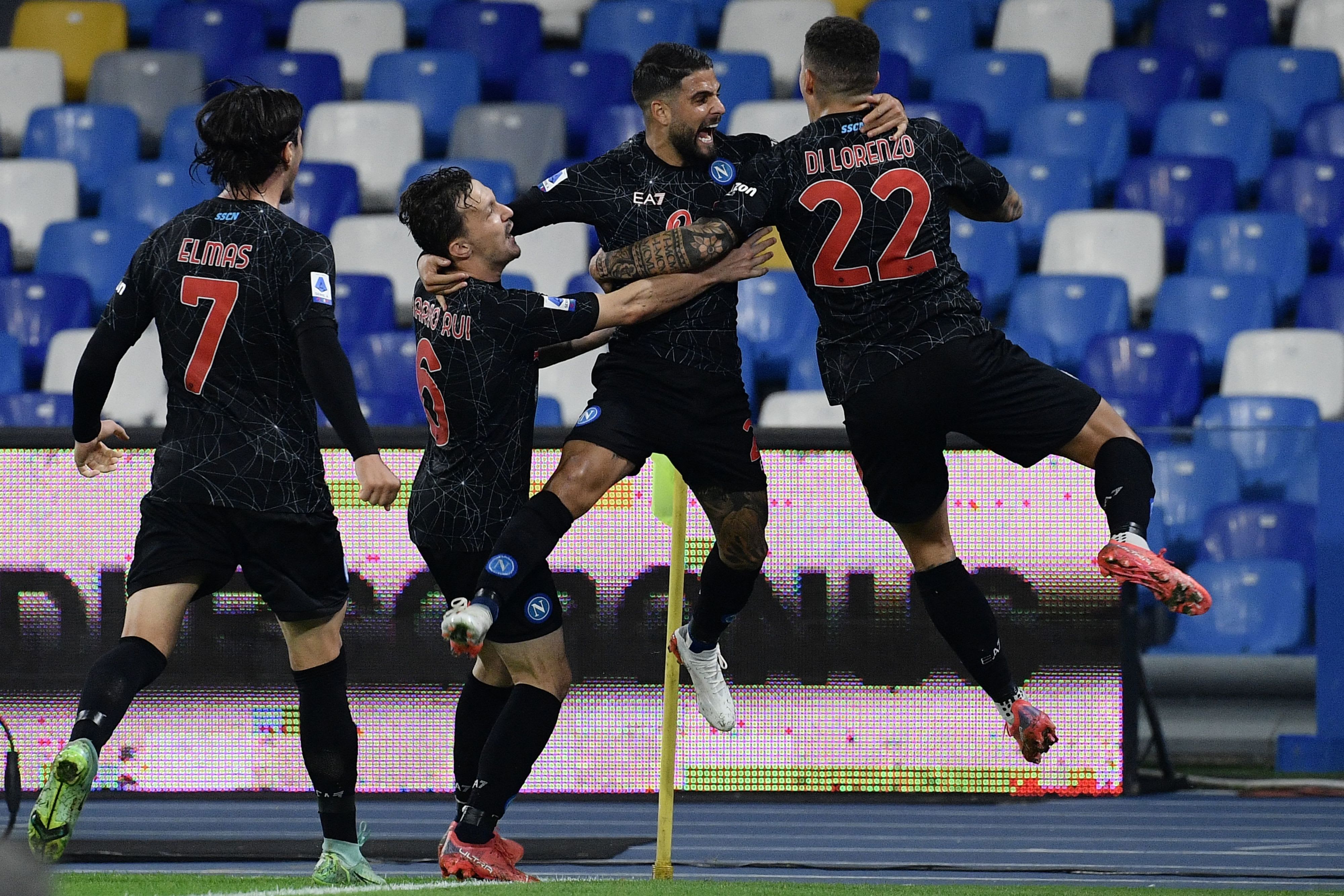 לורנצו אינסינייה, שחקן נאפולי