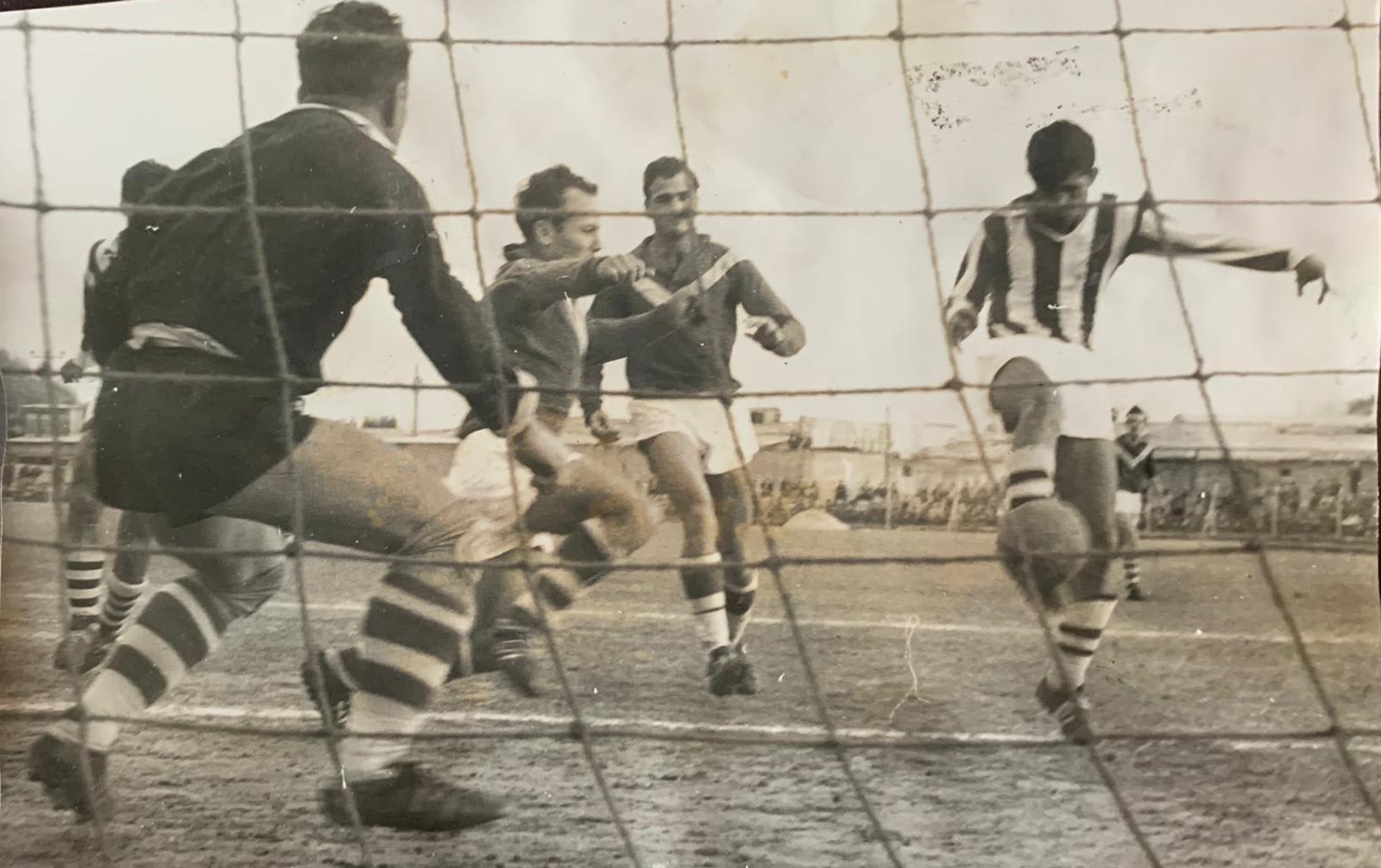 יוסי אמינוף כובש לרשת של יעקב חודורוב