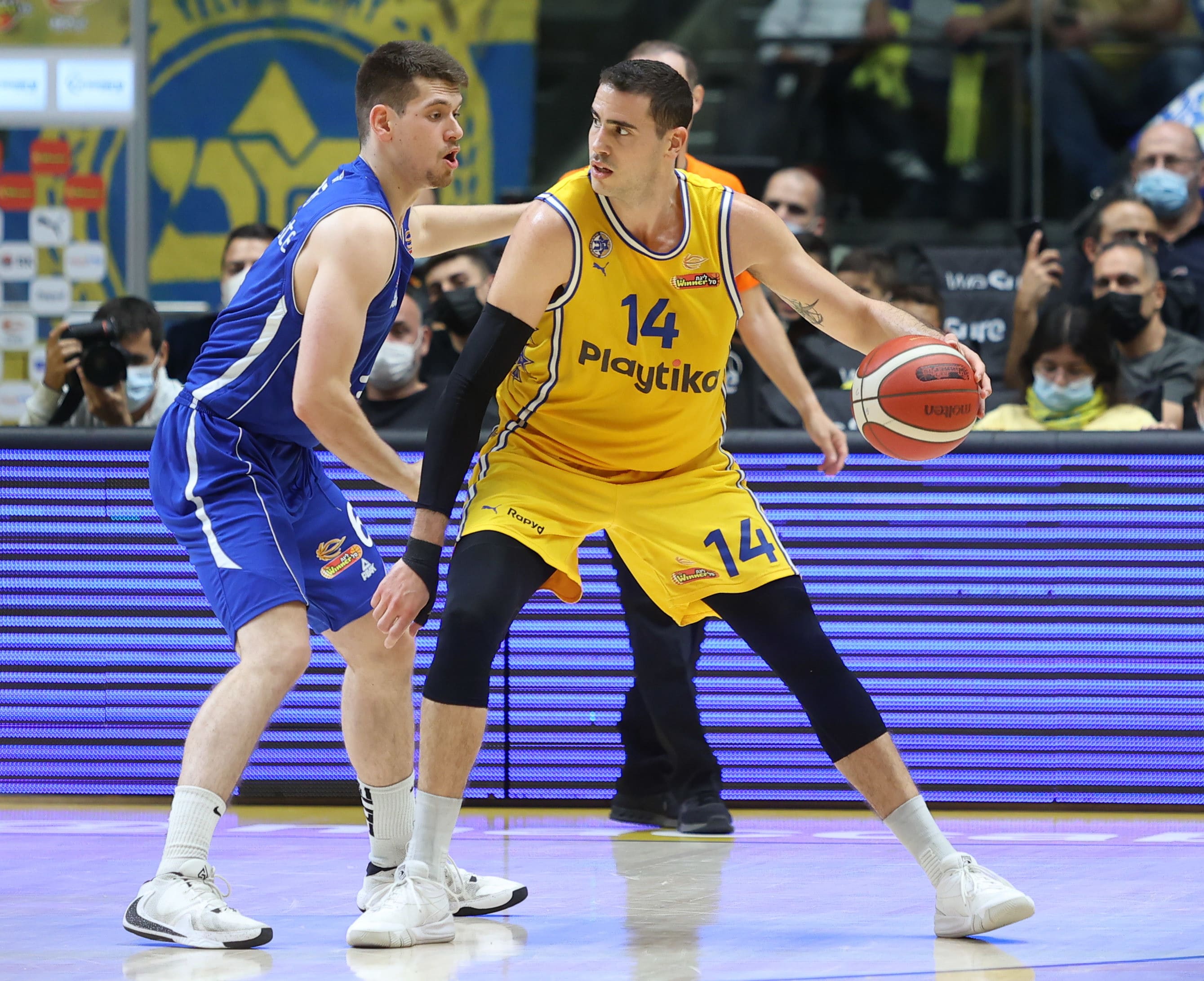 עוז בלייזר, מכבי תל אביב מול דורי סהר, בני הרצליה