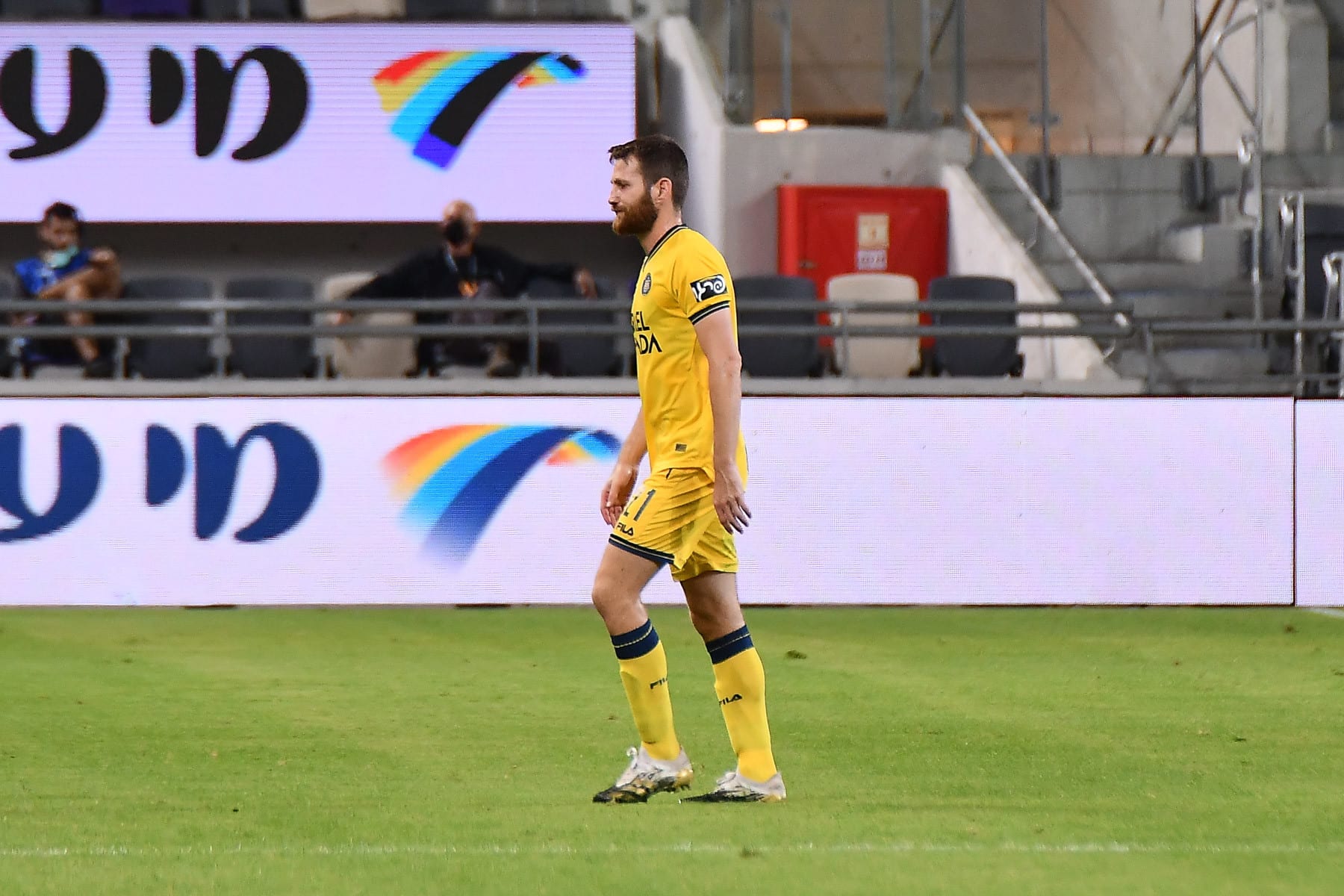 שרן ייני שחקן מכבי תל אביב לאחר הרחקתו