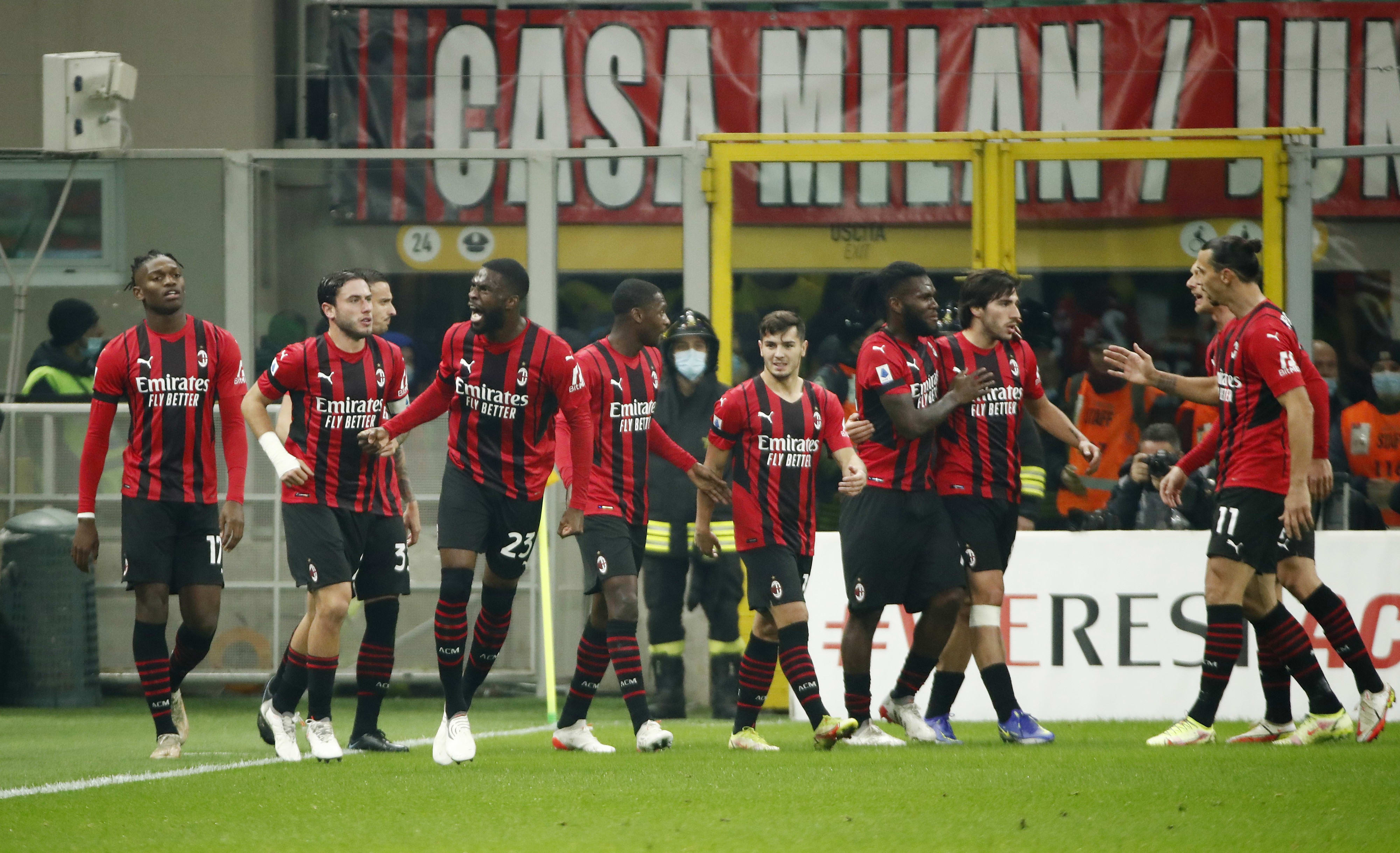 שחקני מילאן חוגגים