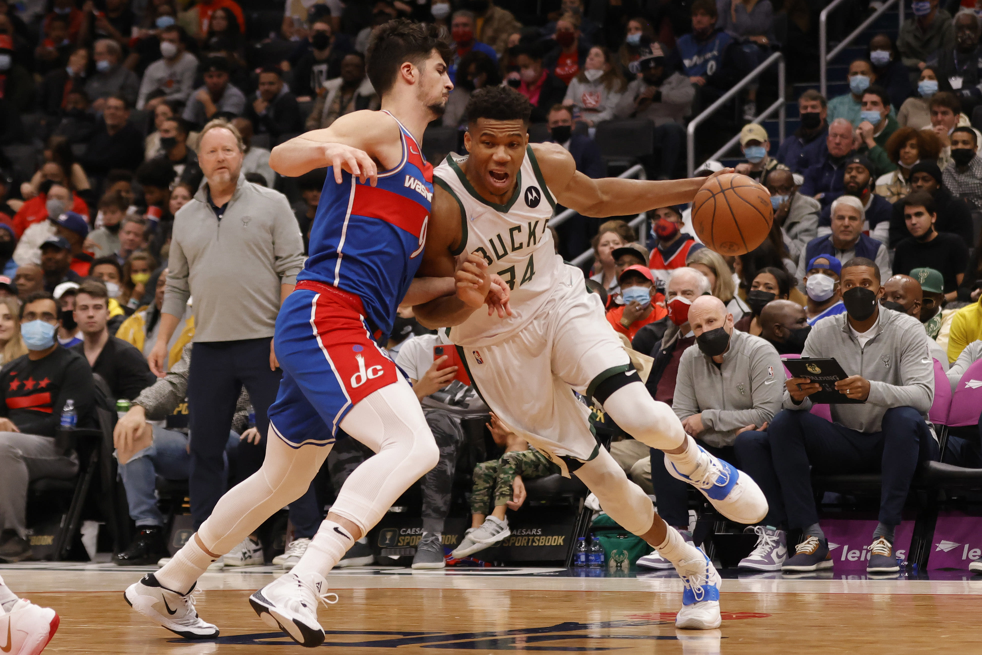 דני אבדיה, וושינגטון וויזארדס, שומר על שחקן מילווקי באקס יאניס אנטטוקומפו