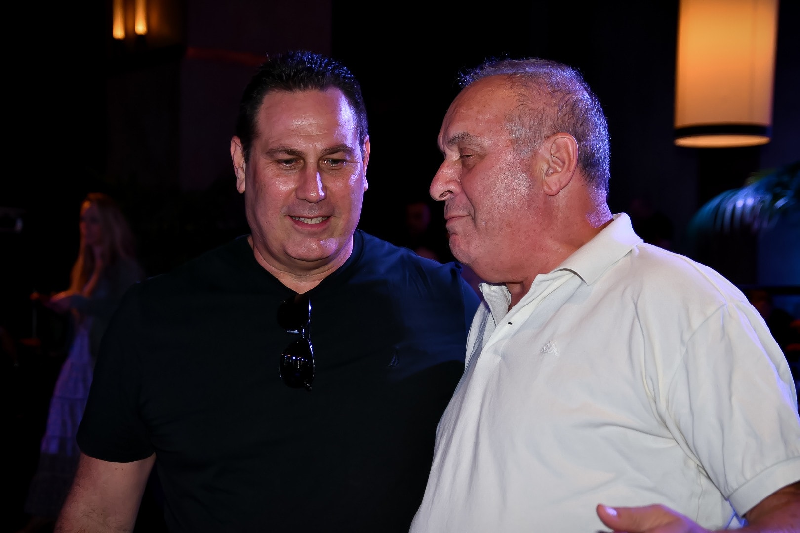 צביקה שרף מאמן כדורסל ישראלי עם גיא גודס מאמן מכבי ראשון לציון