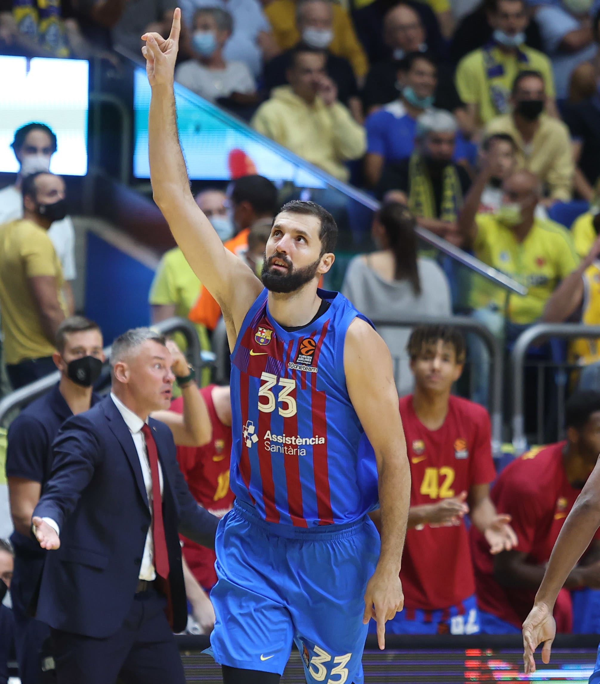 שחקן מכבי תל אביב ניקולה מירוטיץ'