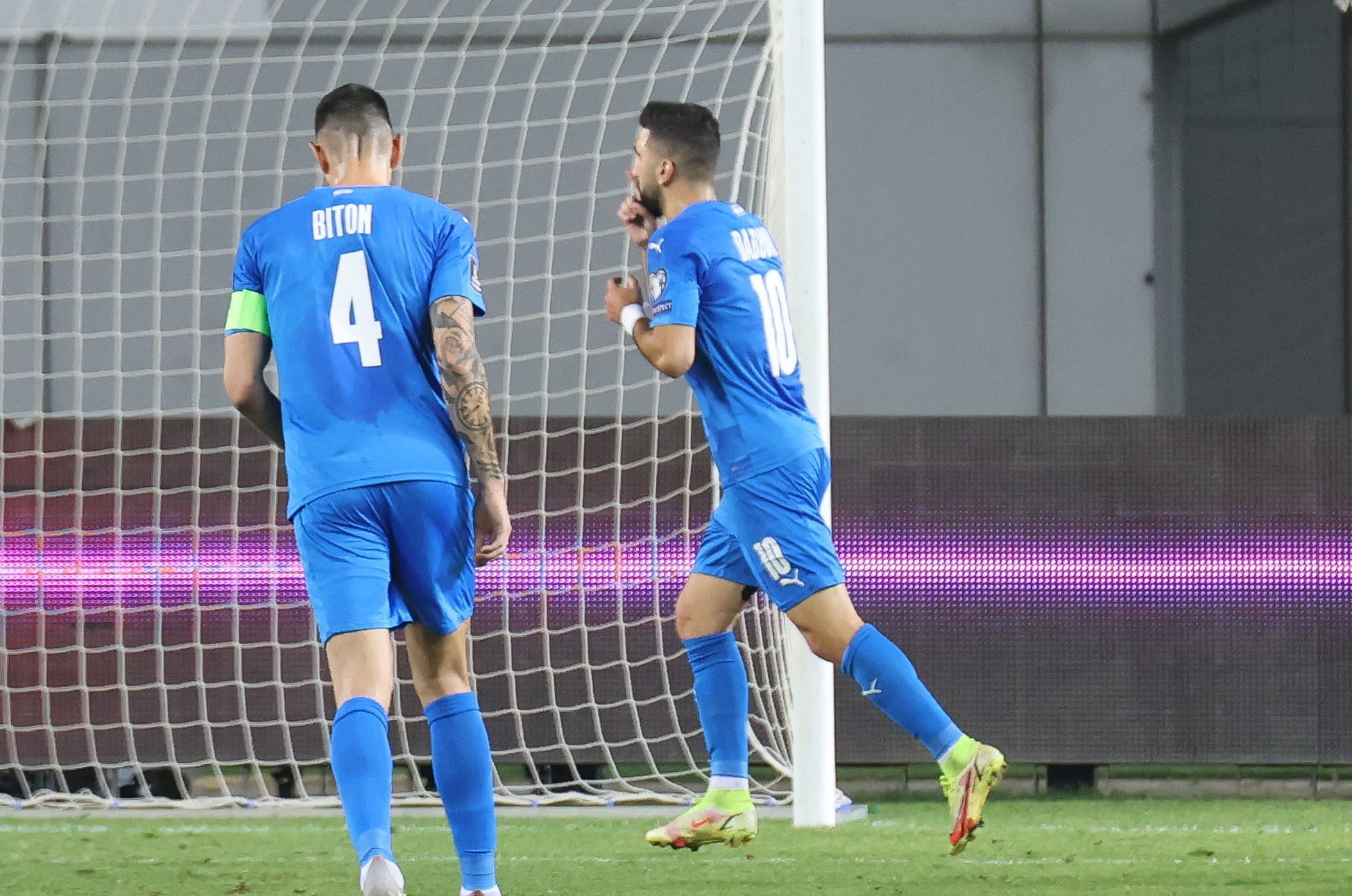 חלוץ נבחרת ישראל מונס דאבור כבש, ספג שריקות בוז והגיב לקהל