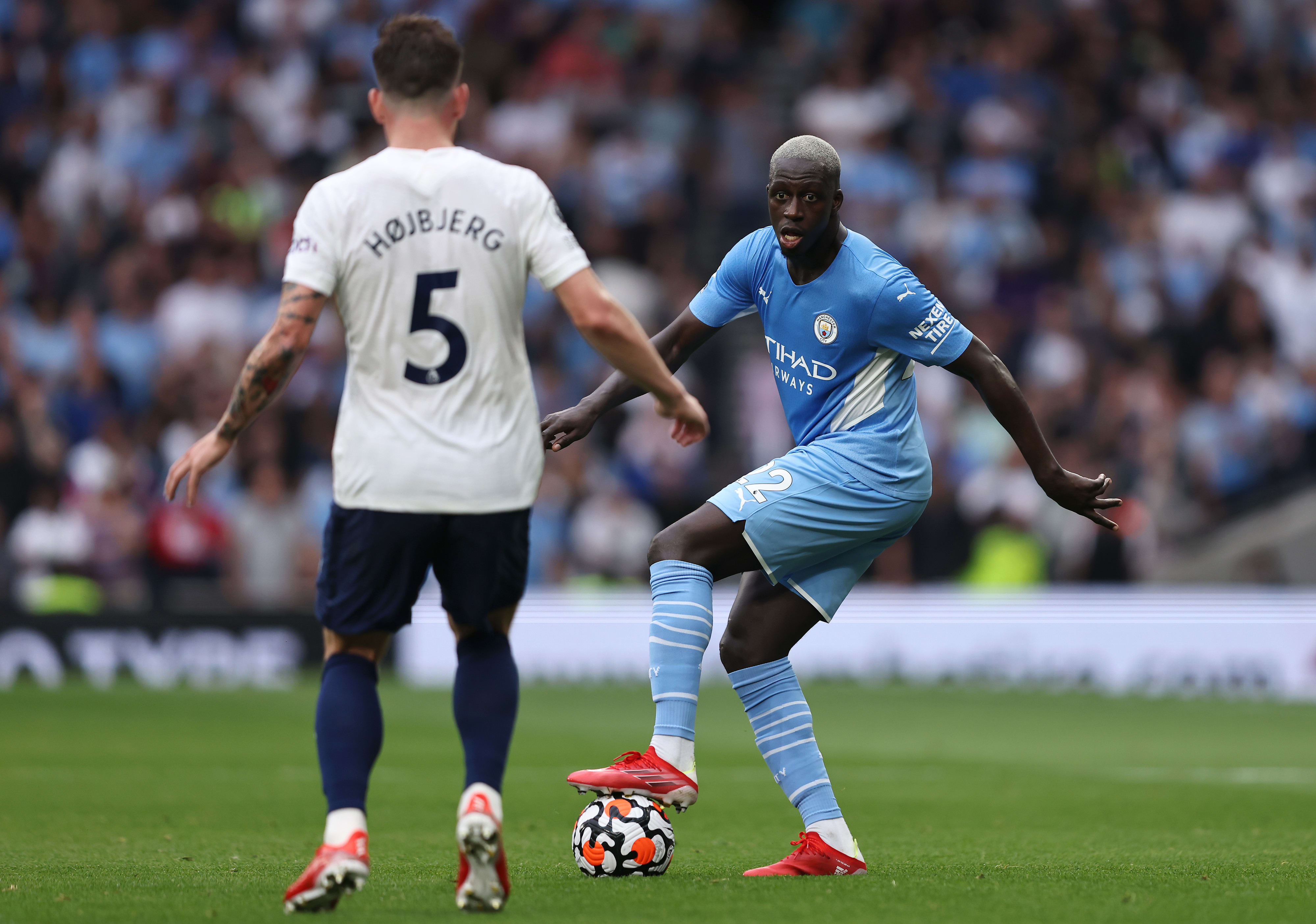 בנז'מן מנדי במדי מנצ'סטר סיטי