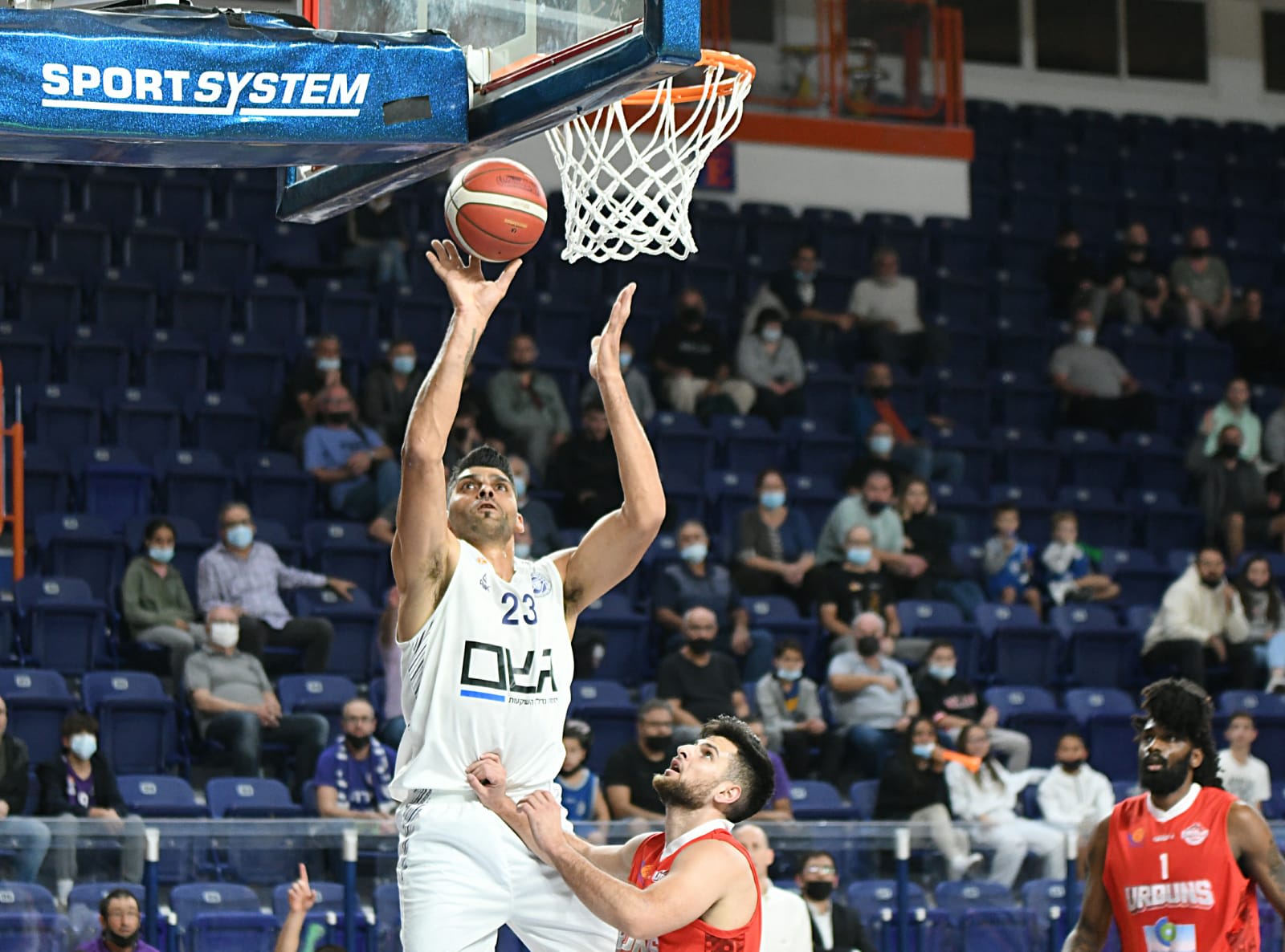 אלכס צ'וברביץ', שחקן עירוני נהריה