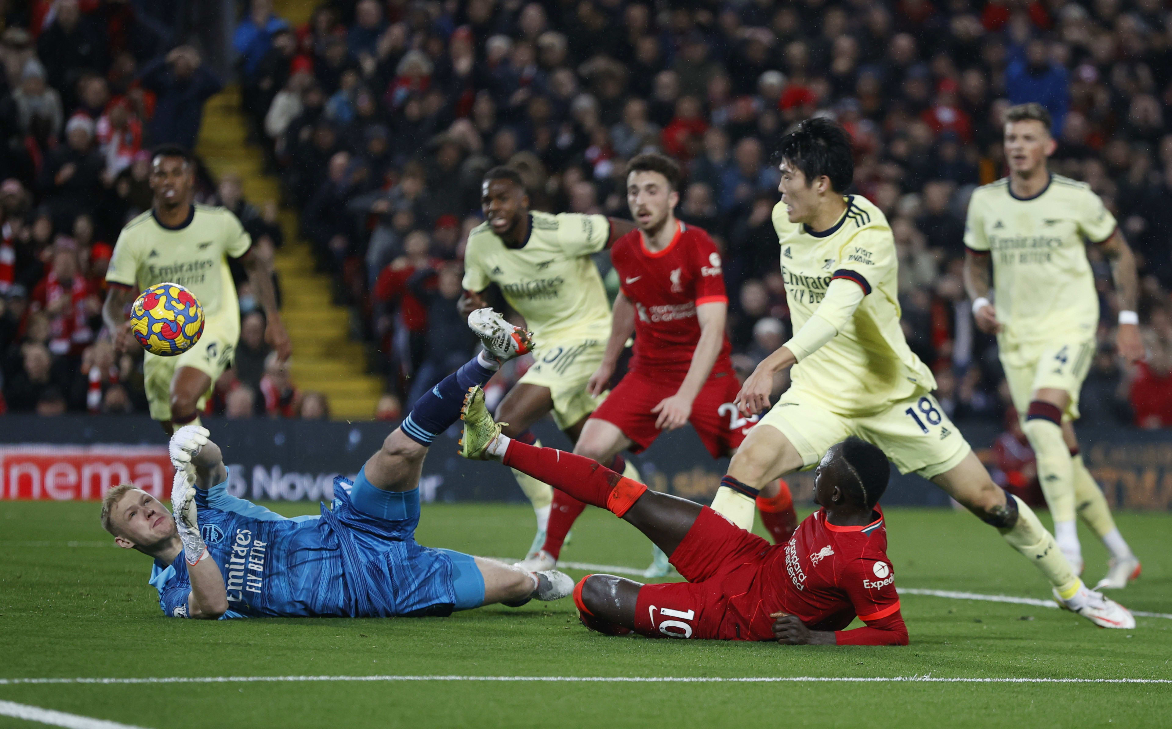 שוער ארסנל, ארון רמסדייל, במשחק נגד ליברפול