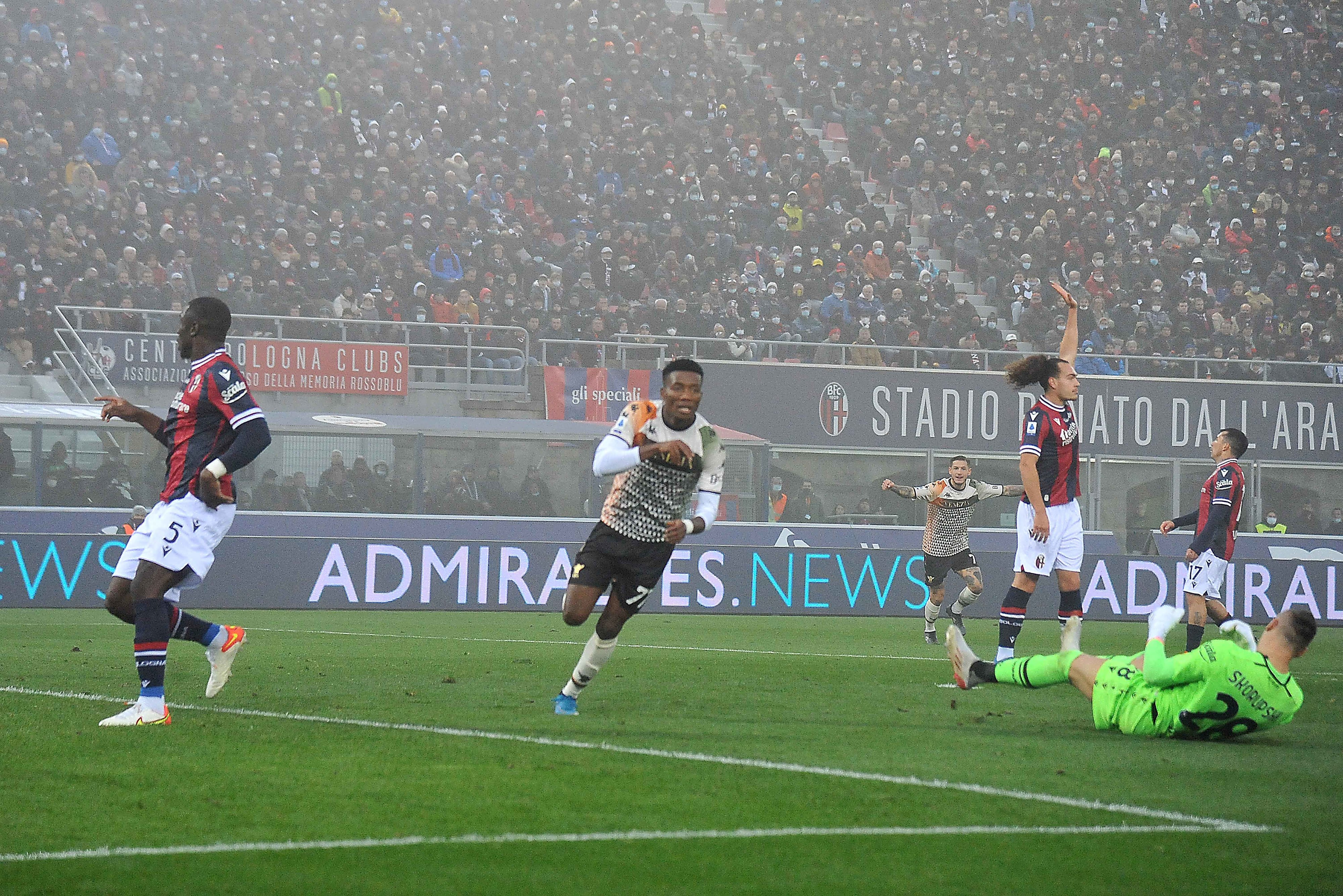 דויד אוקרקה שחקן ונציה חוגג שער