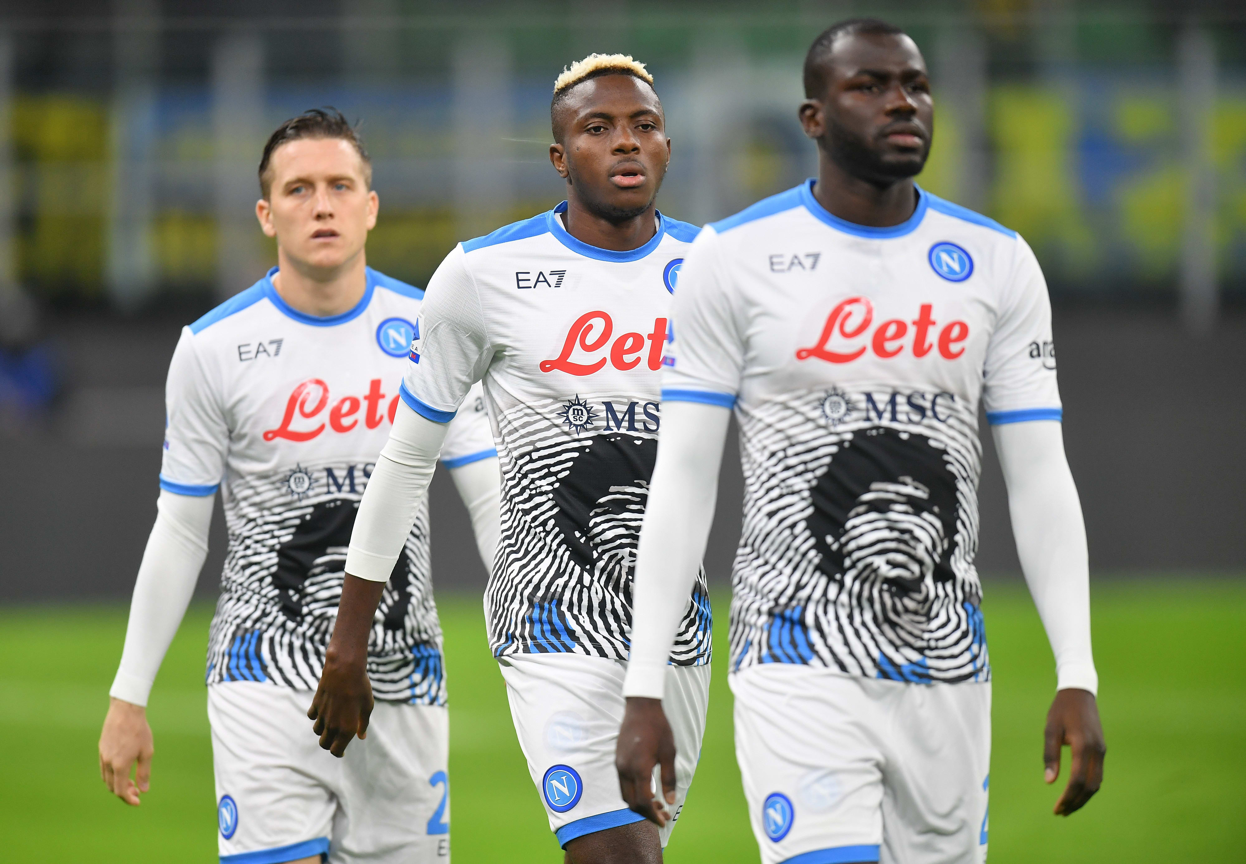 התלבושת המיוחדת של נאפולי לזכרו של דייגו מראדונה