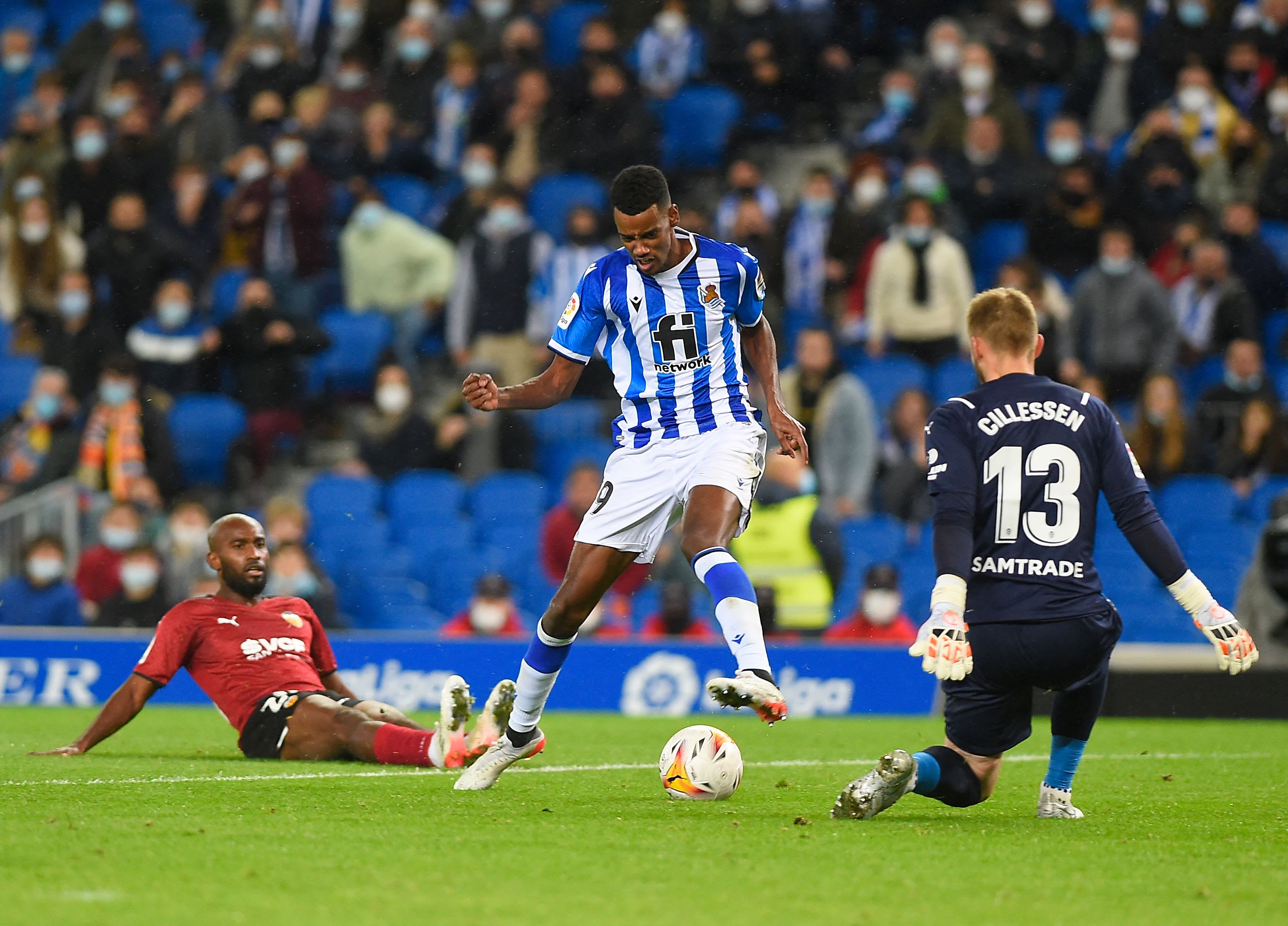 אלכסנדר איסק, ריאל סוסיאדד מול יספר סילסן, ולנסיה