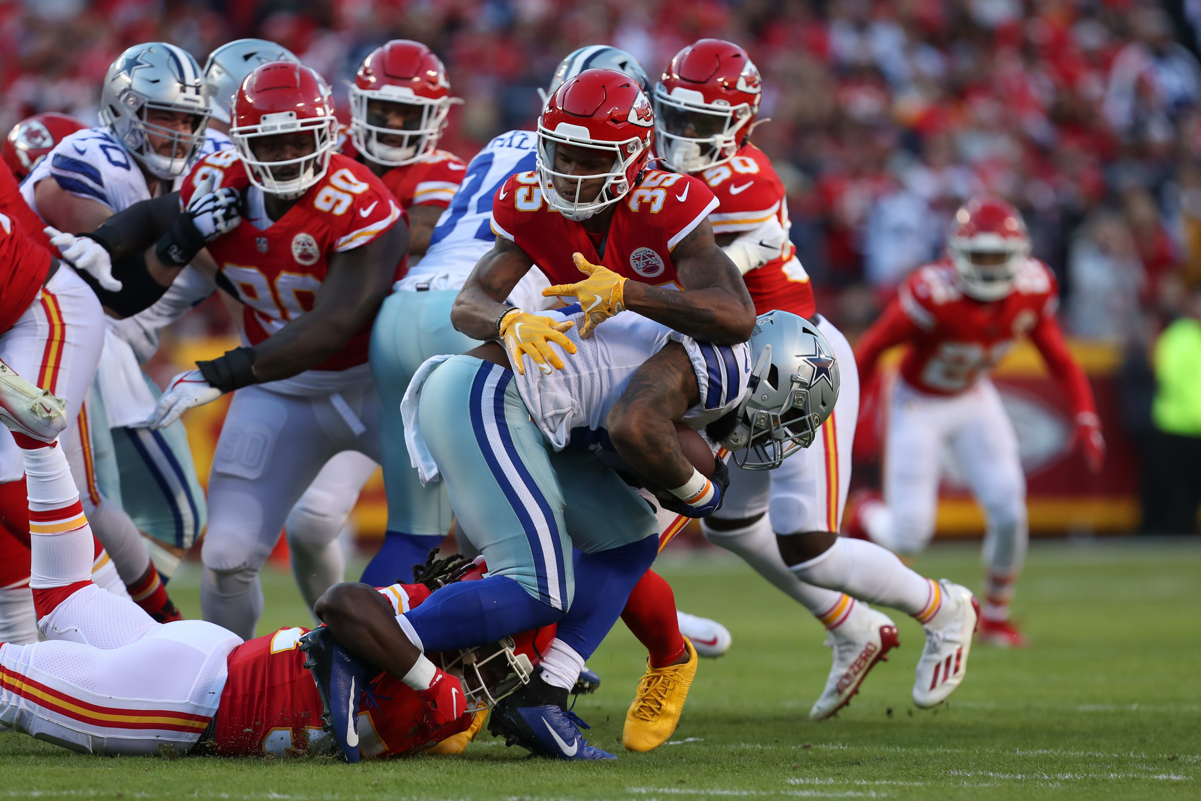 שחקן דאלאס קאובויס זיק אליוט