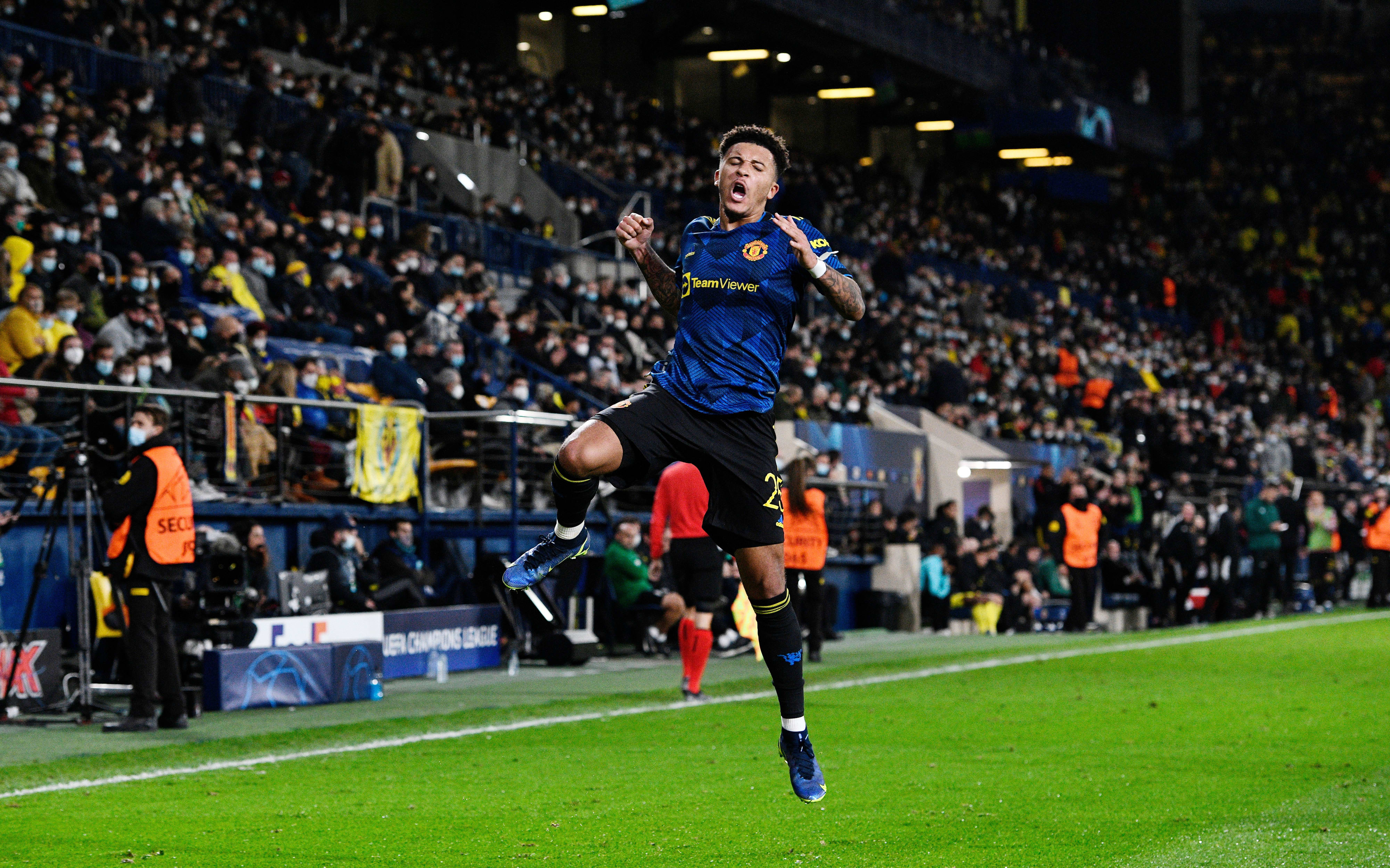 ג'יידון סאנצ'ו שחקן מנצ'סטר יונייטד חוגג שער