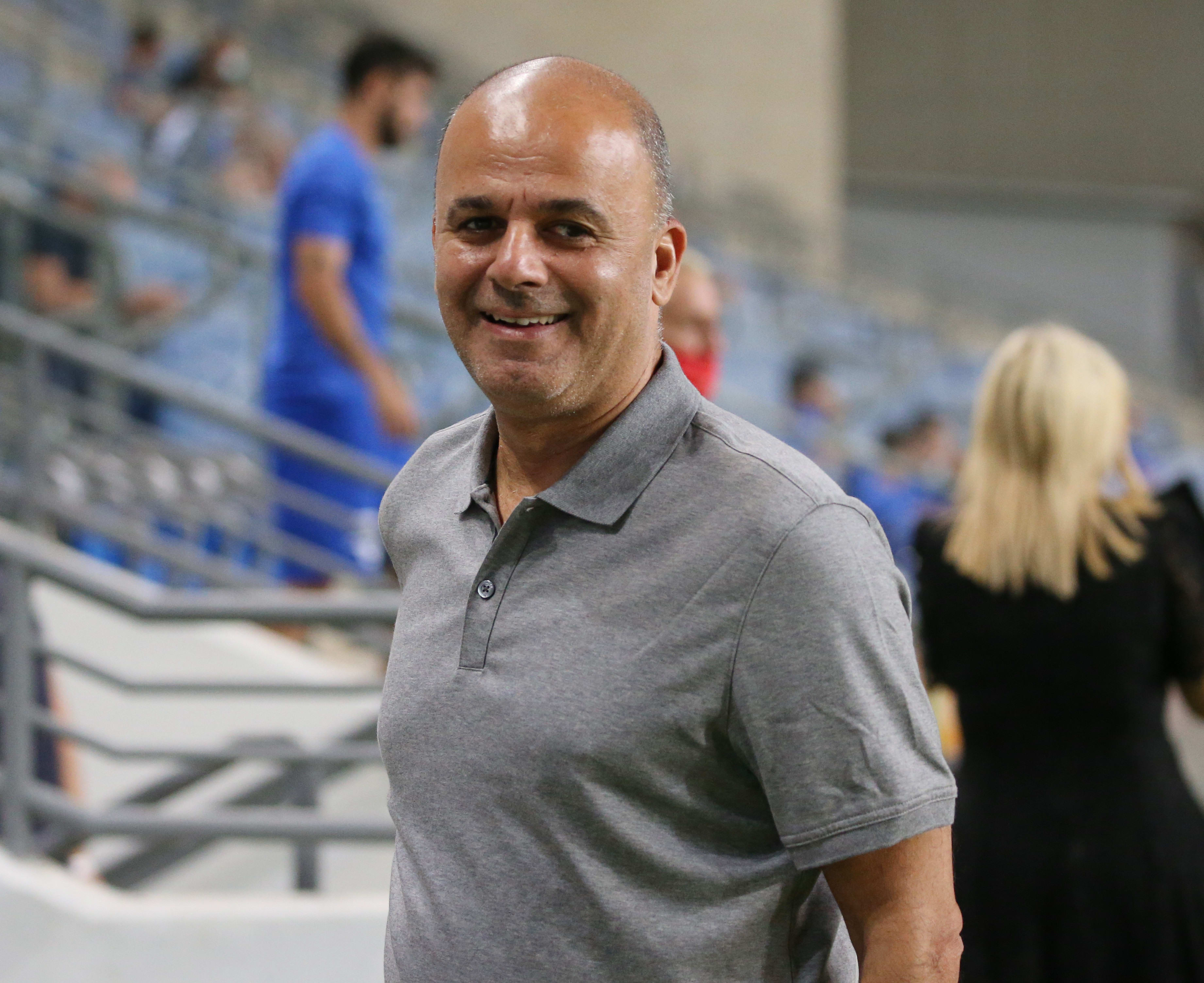 שרון ניסנוב, מבעלי הפועל תל אביב