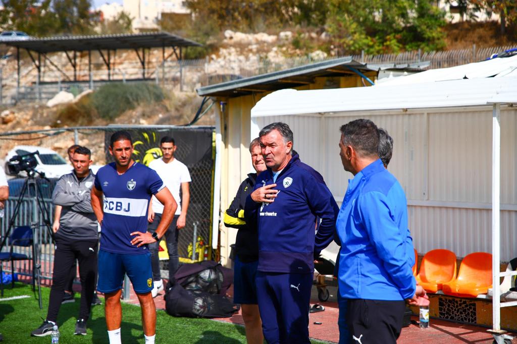 וילי רוטנשטיינר באימון בית"ר ירושלים