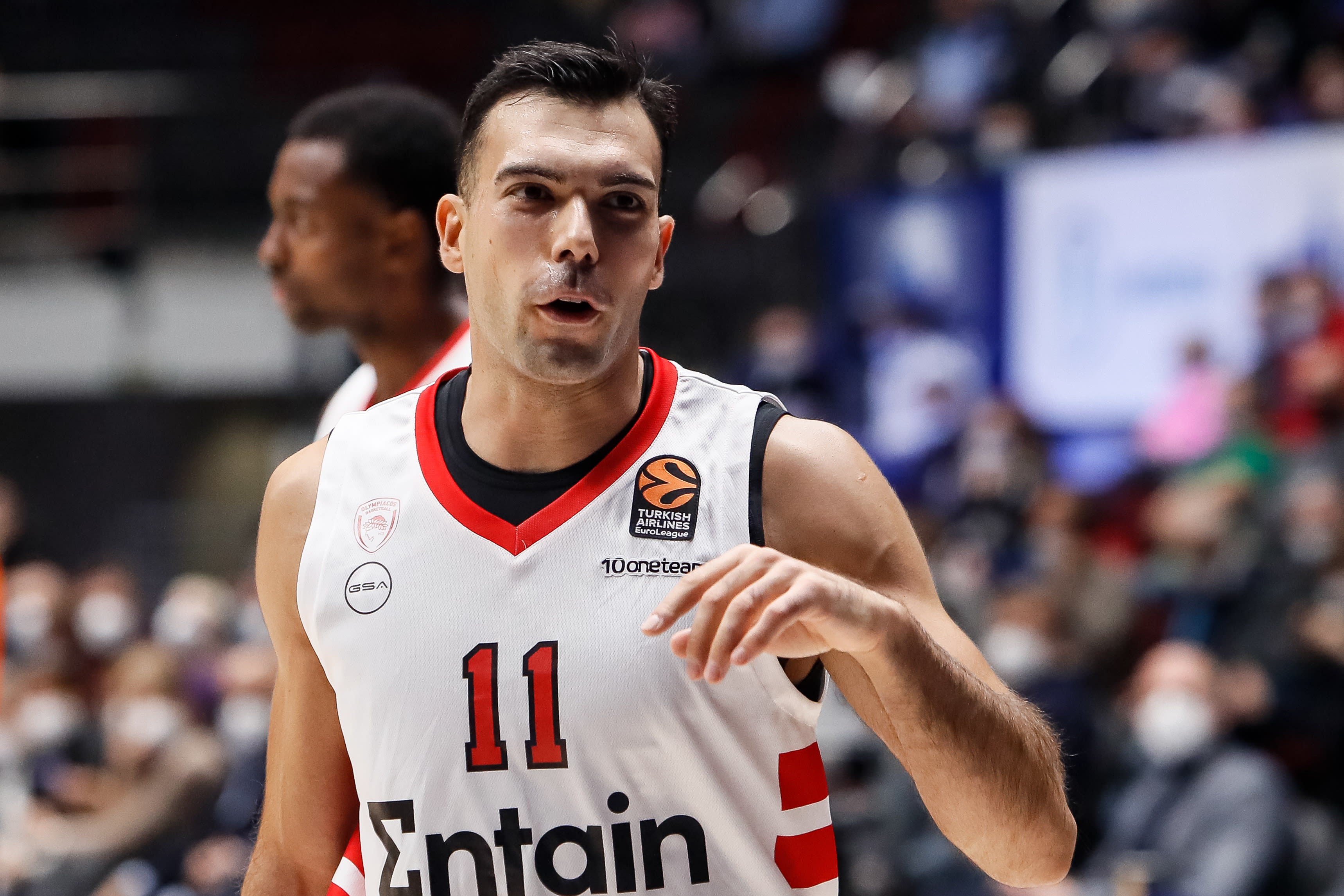 קוסטאס סלוקאס שחקן אולימפיאקוס