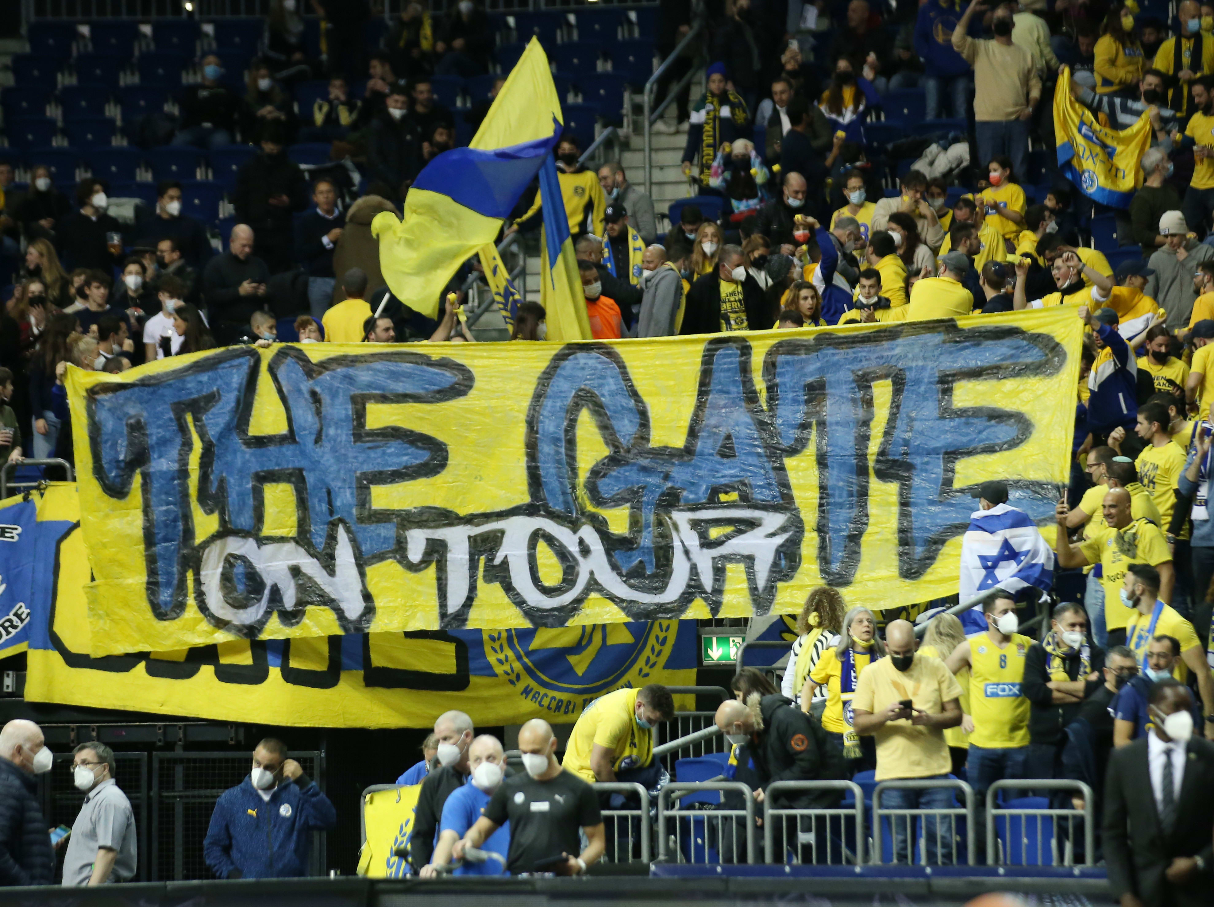 אוהדי מכבי תל אביב במשחק החוץ מול אלבה ברלין