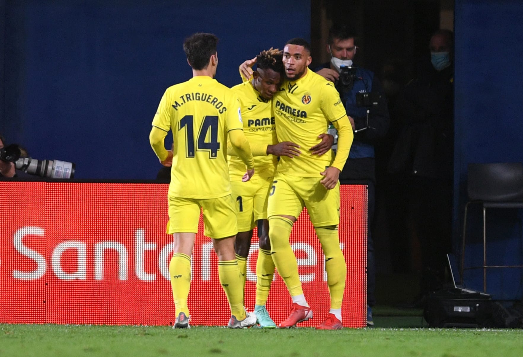 סמואל צ'וקווזה שחקן ויאריאל