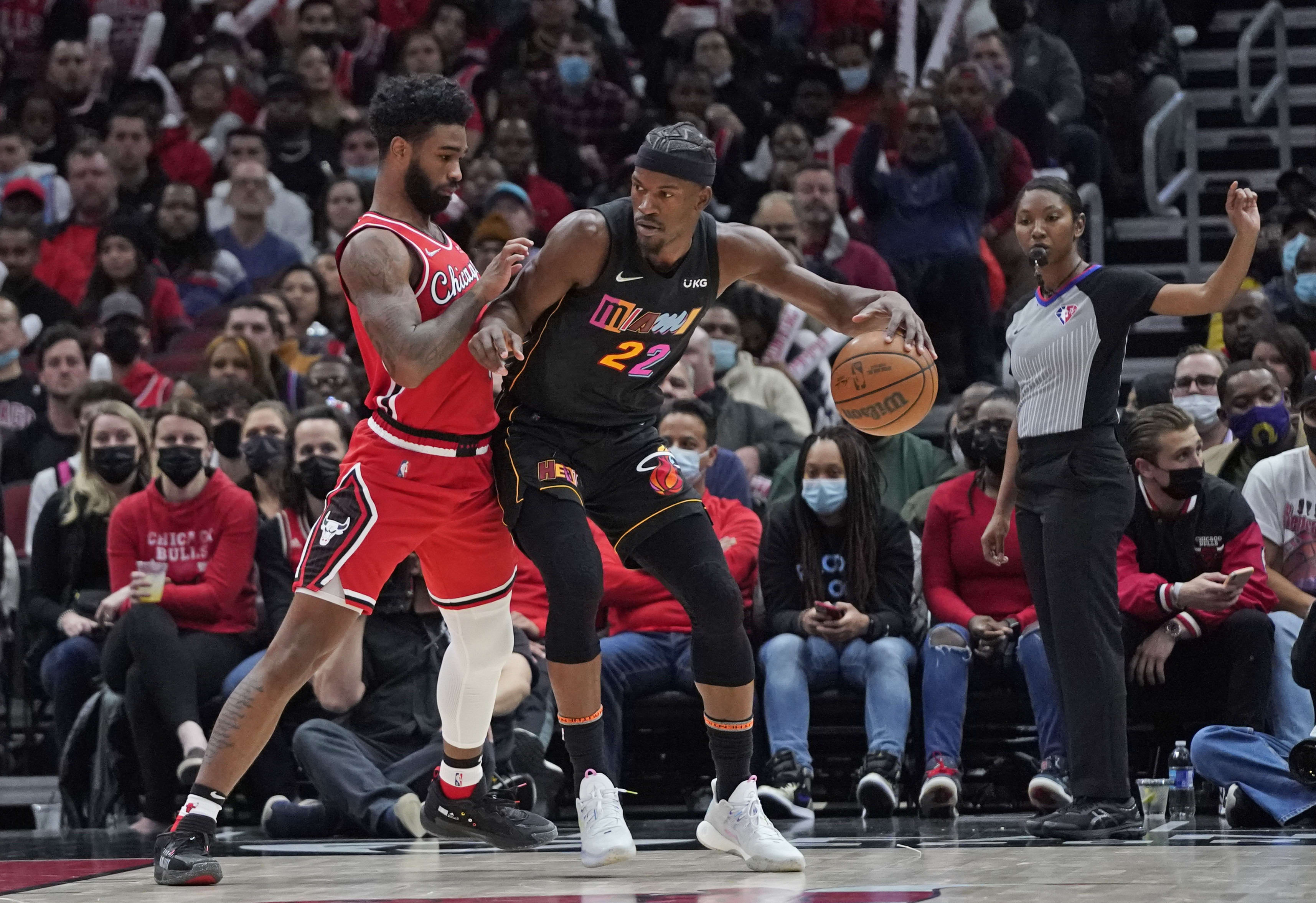 ג'ימי באטלר, מיאמי היט מול קובי ווייט, שיקגו בולס