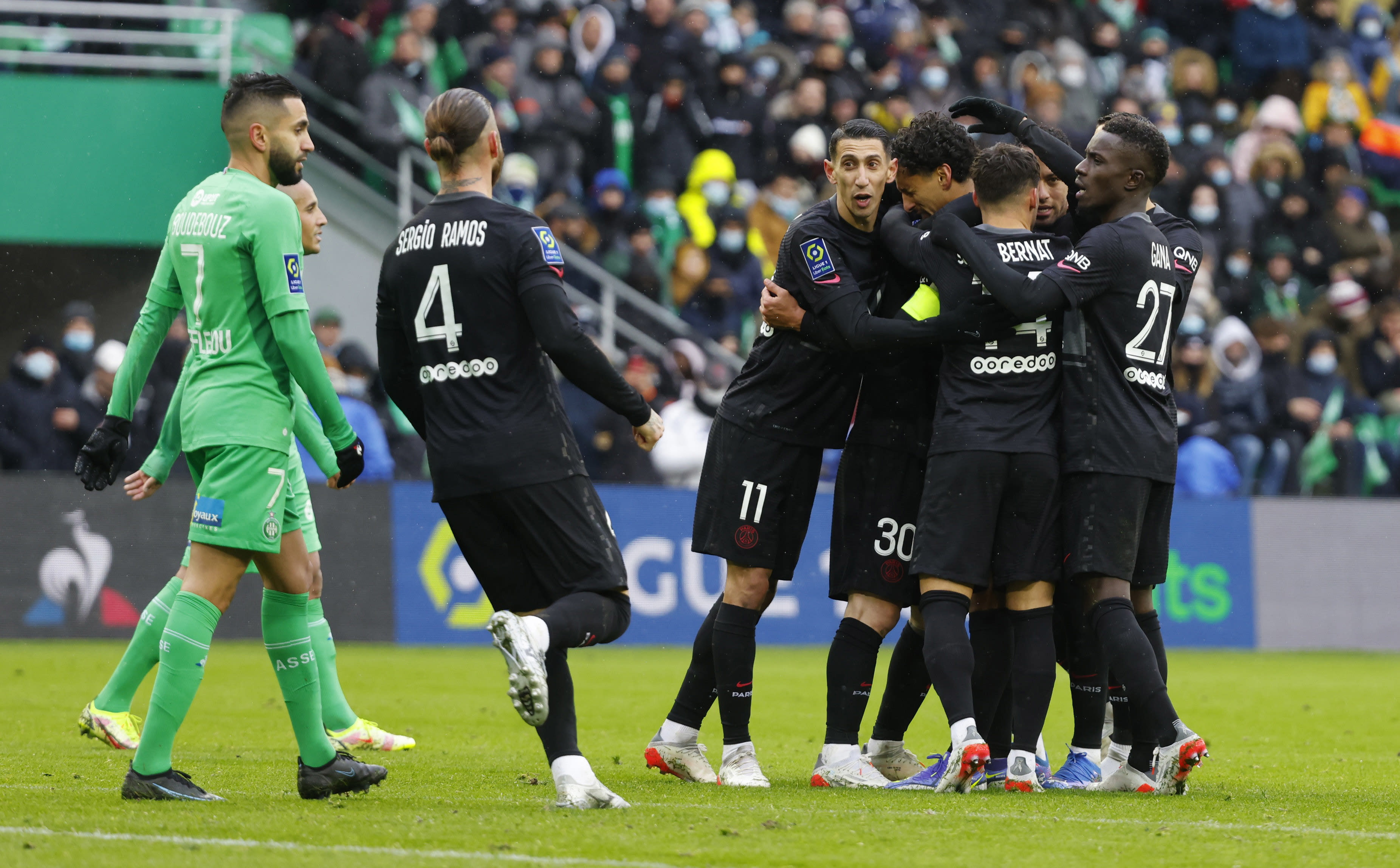 שחקני פריז סן ז'רמן חוגגים