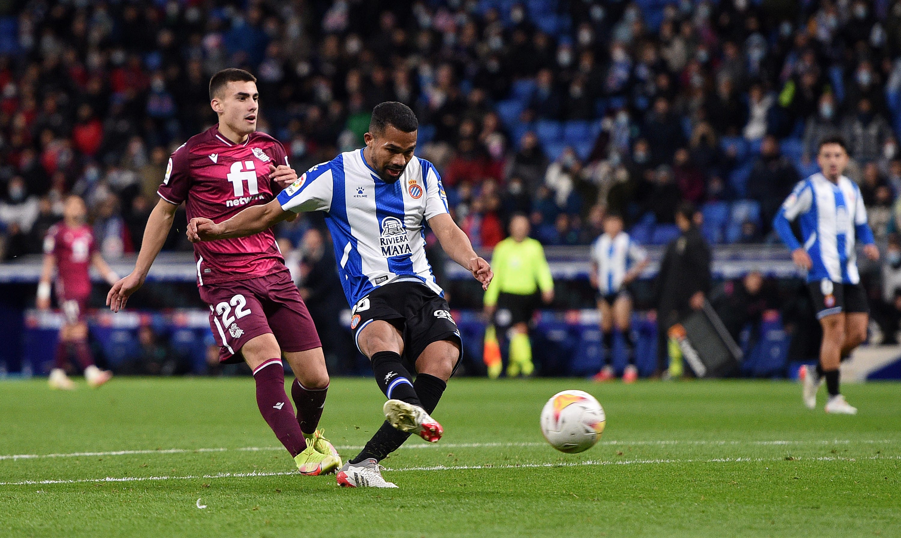 יאנחל הררה שחקן אספניול כובש מול ריאל סוסיאדד