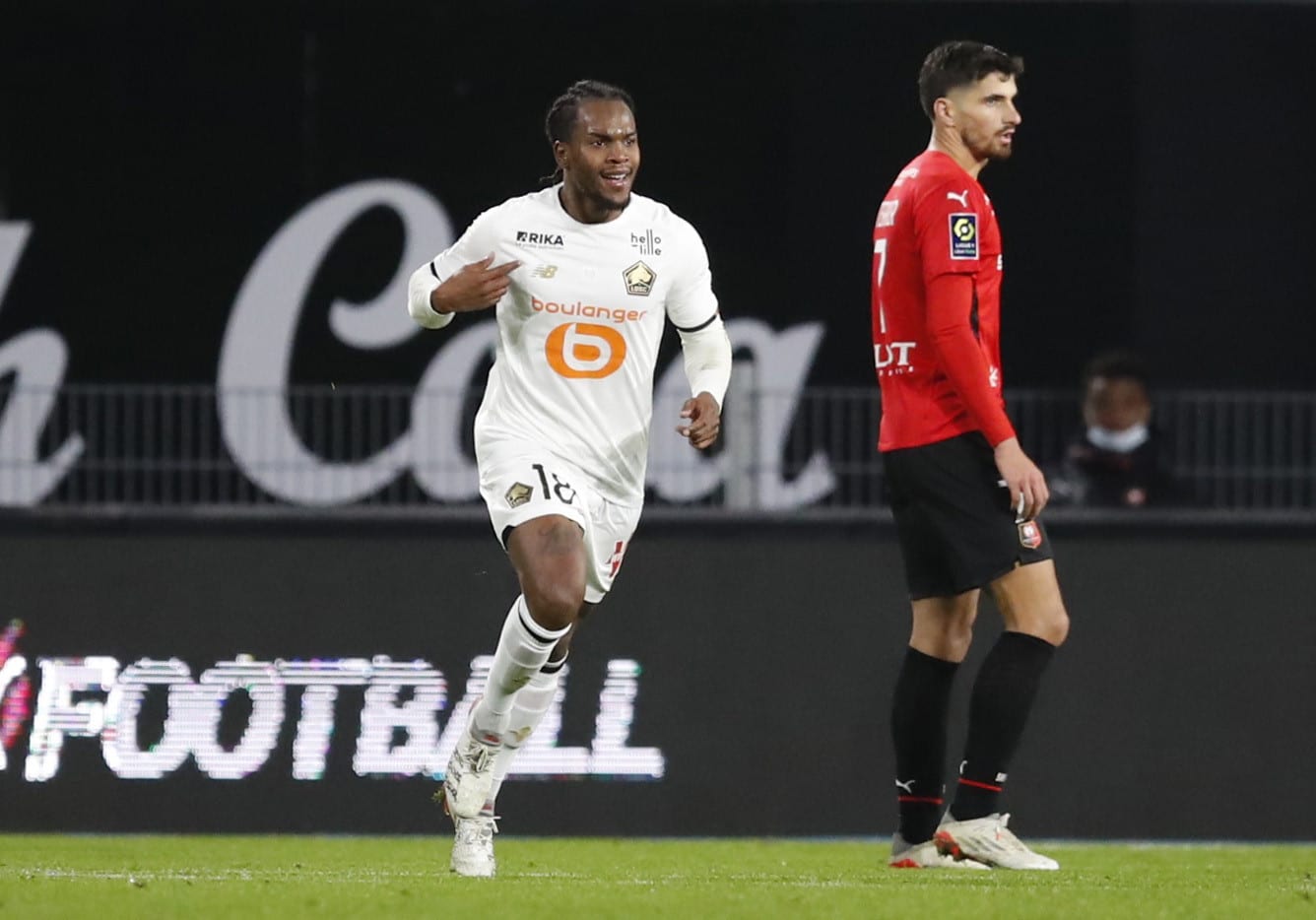 רנאטו סאנצ'ס שחקן ליל חוגג שער