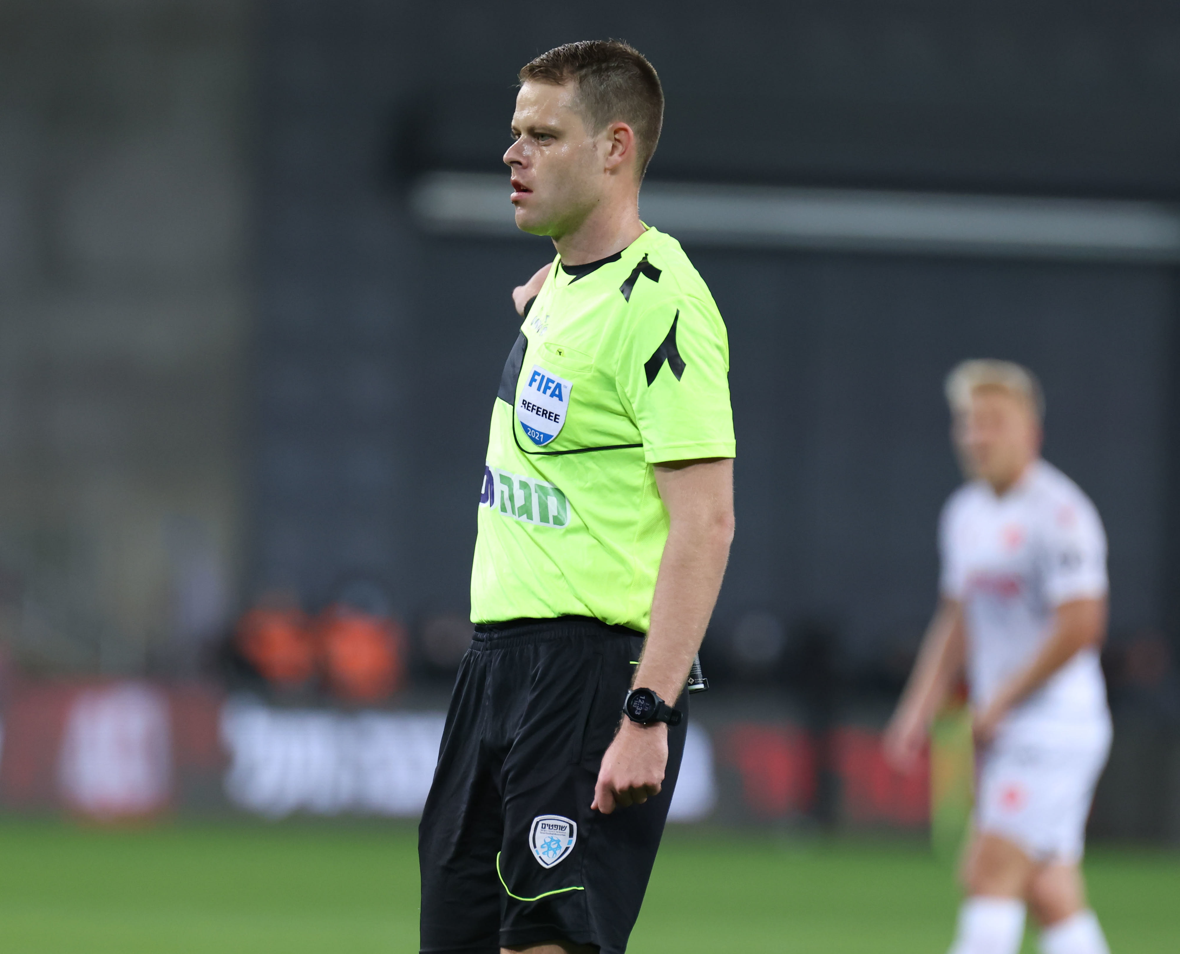 יגאל פריד, שופט כדורגל