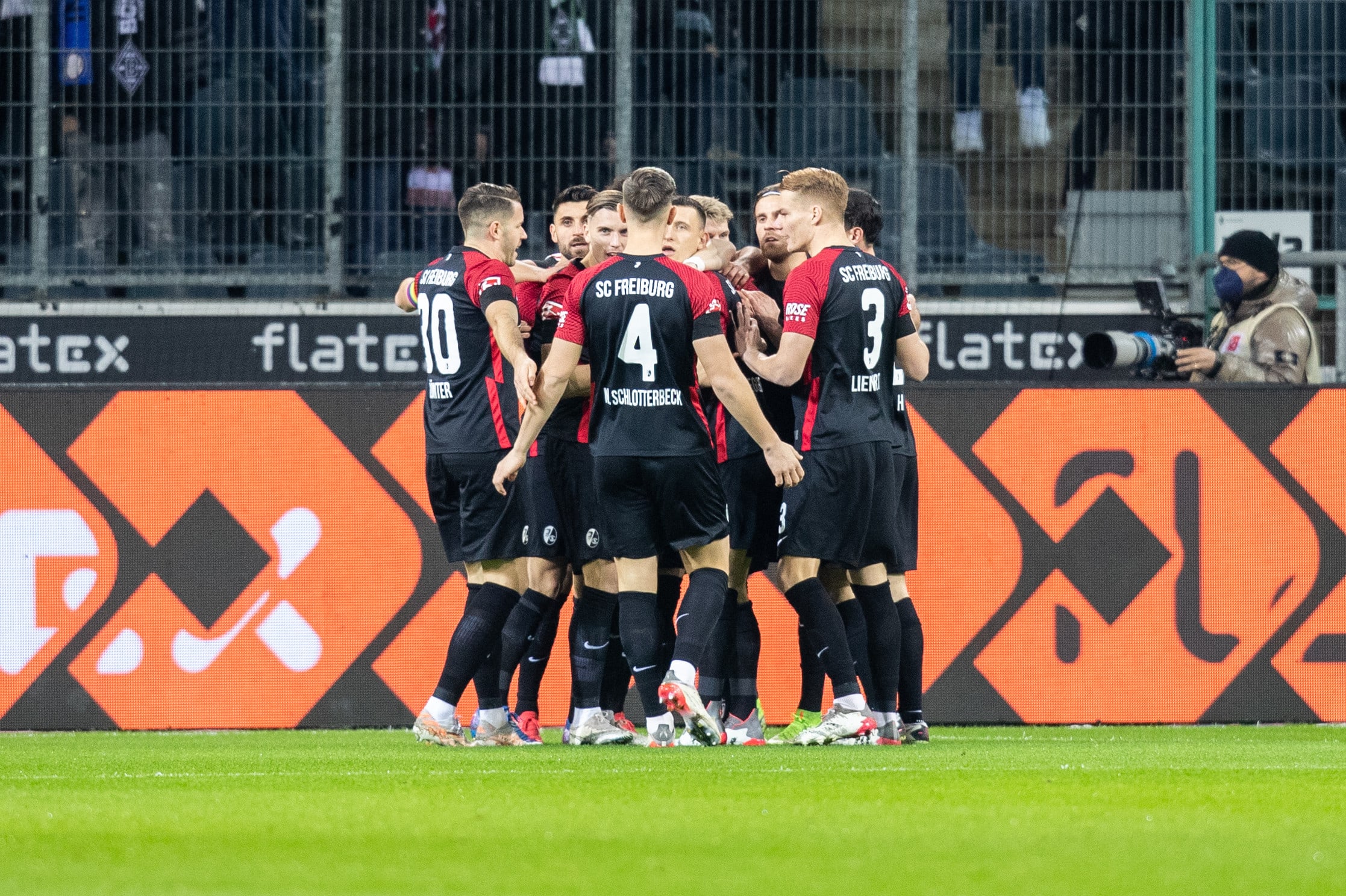 שחקני פרייבורג חוגגים