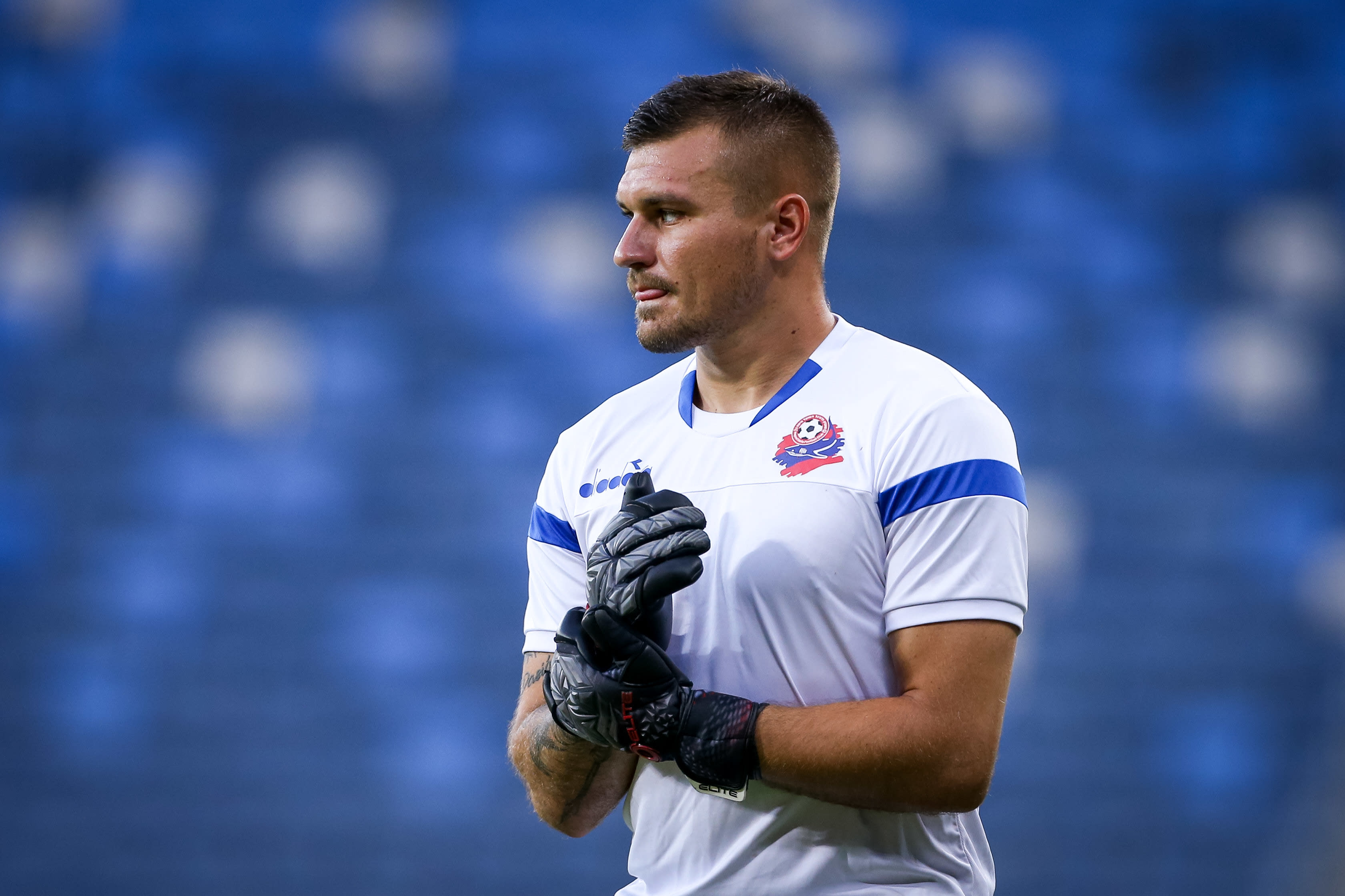 שוער הפועל חיפה טל בומשטיין