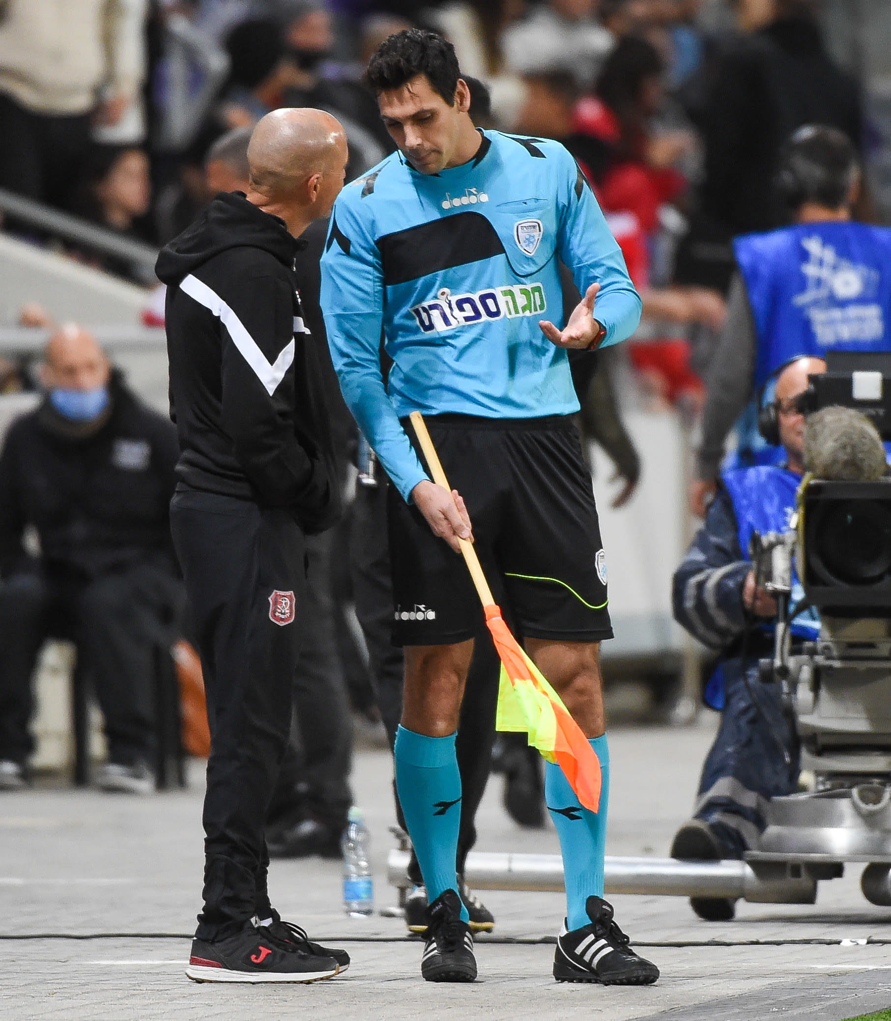 הקוון במשחק של הפועל תל אביב מול הפועל ירושלים