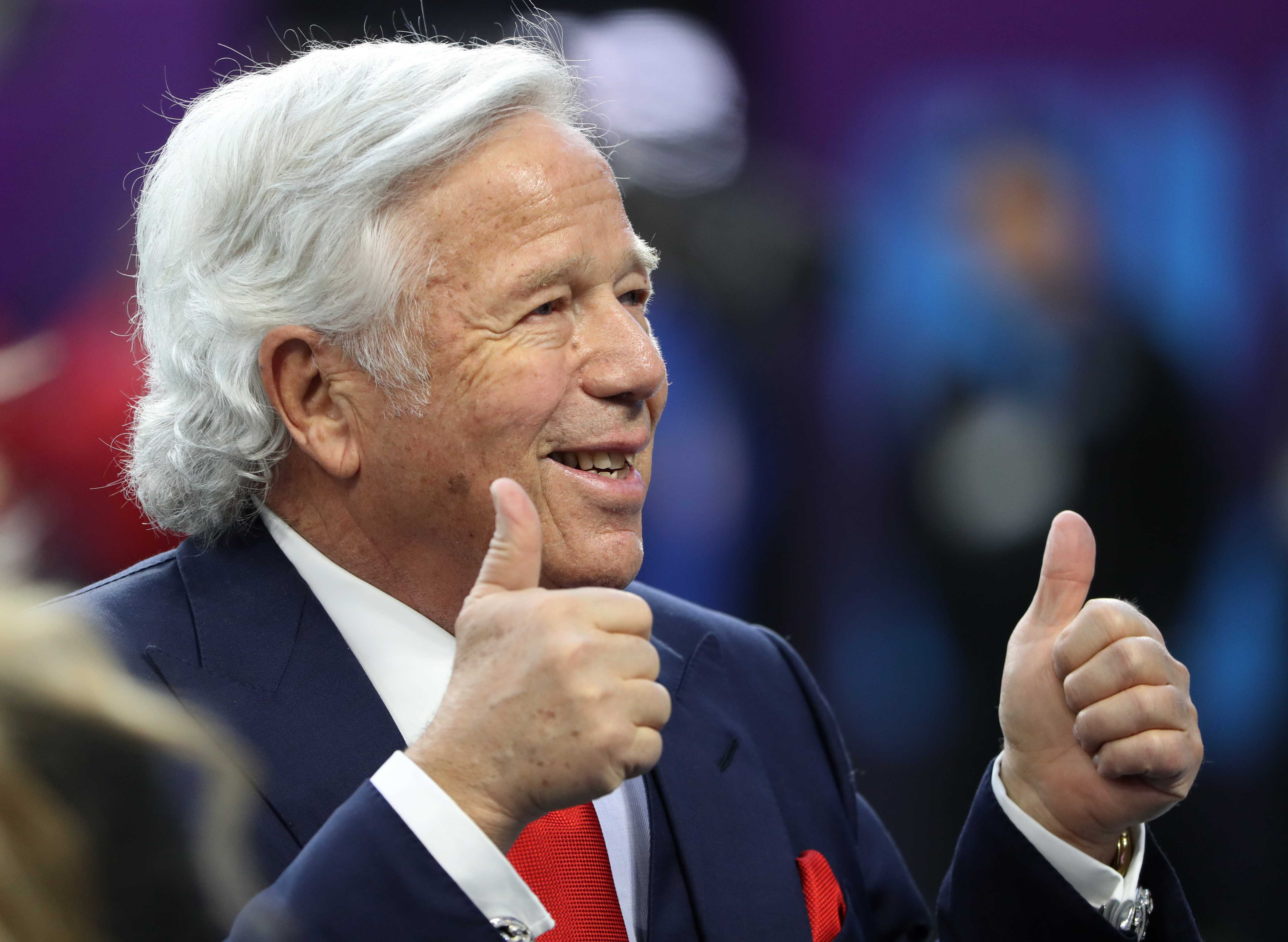 בעלי ניו אינגלנד פטריוטס רוברט קראפט