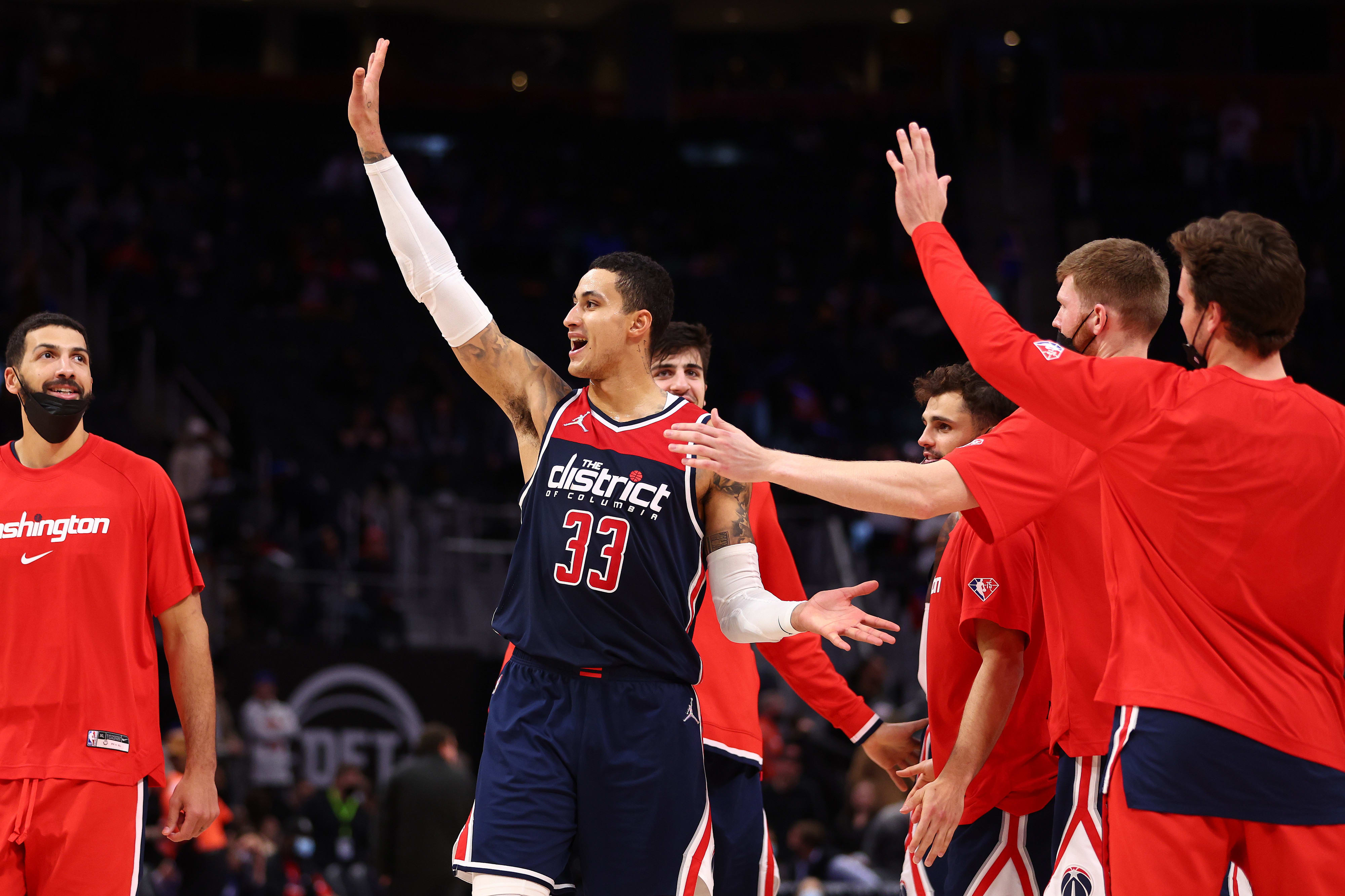 קייל קוזמה אחרי שקלע את סל הניצחון של וושינגטון