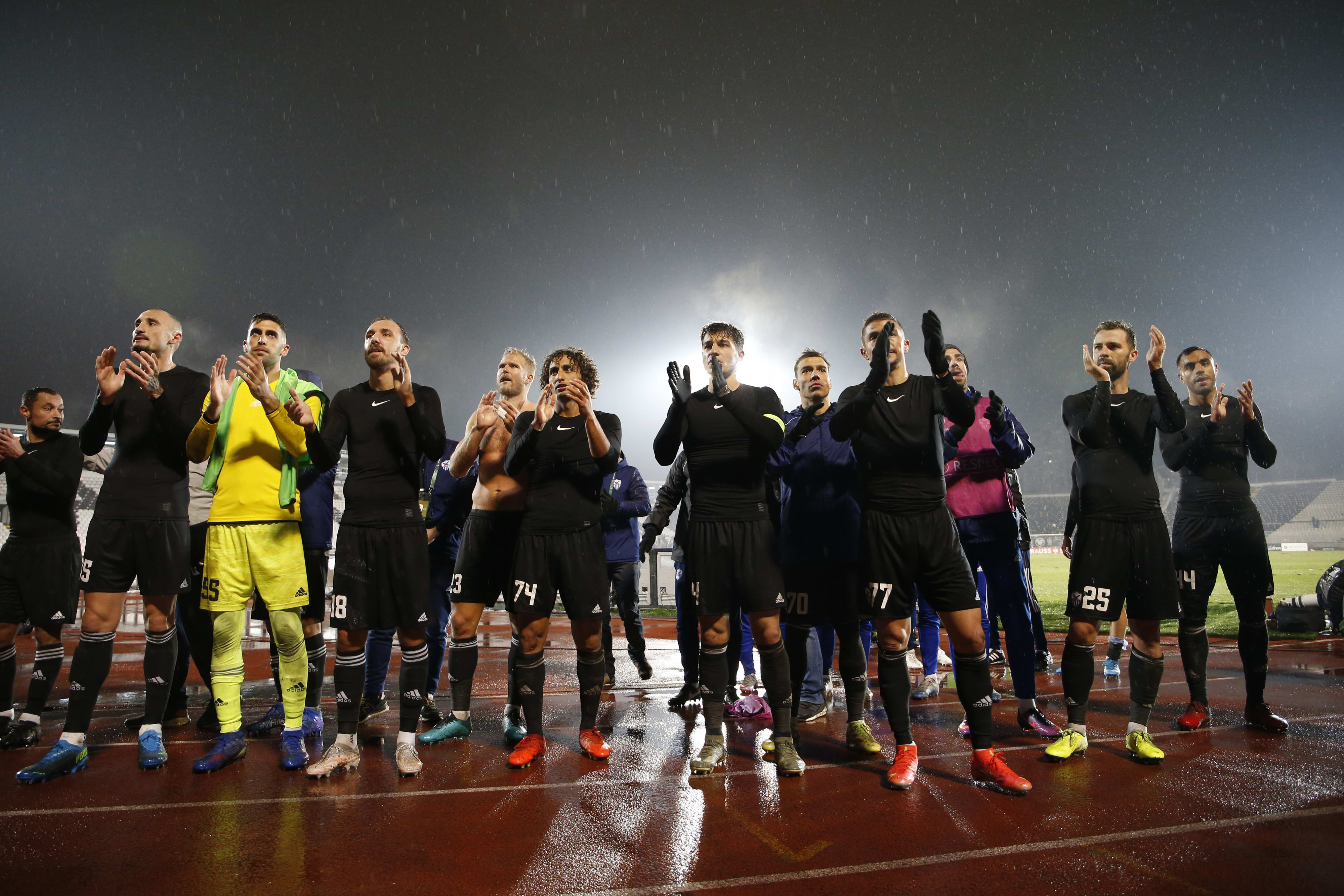 שחקני פרטיזן בלגרד מודים לקהל