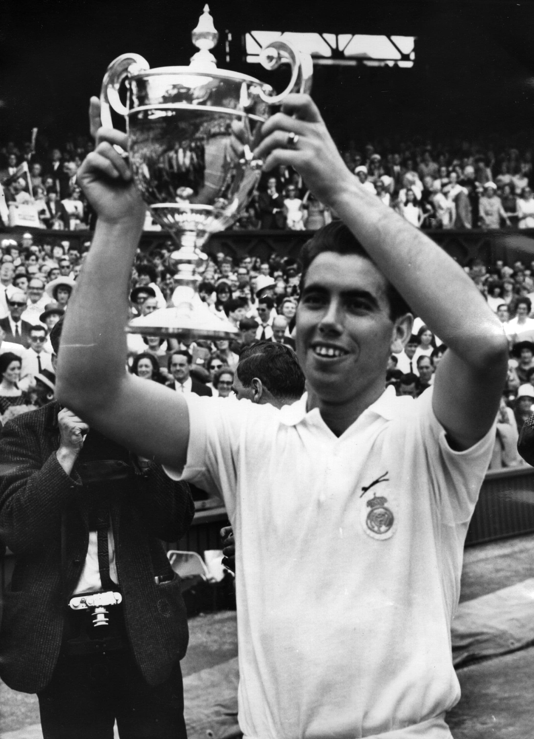 מנולו סנטנה טניסאי עבר ספרדי