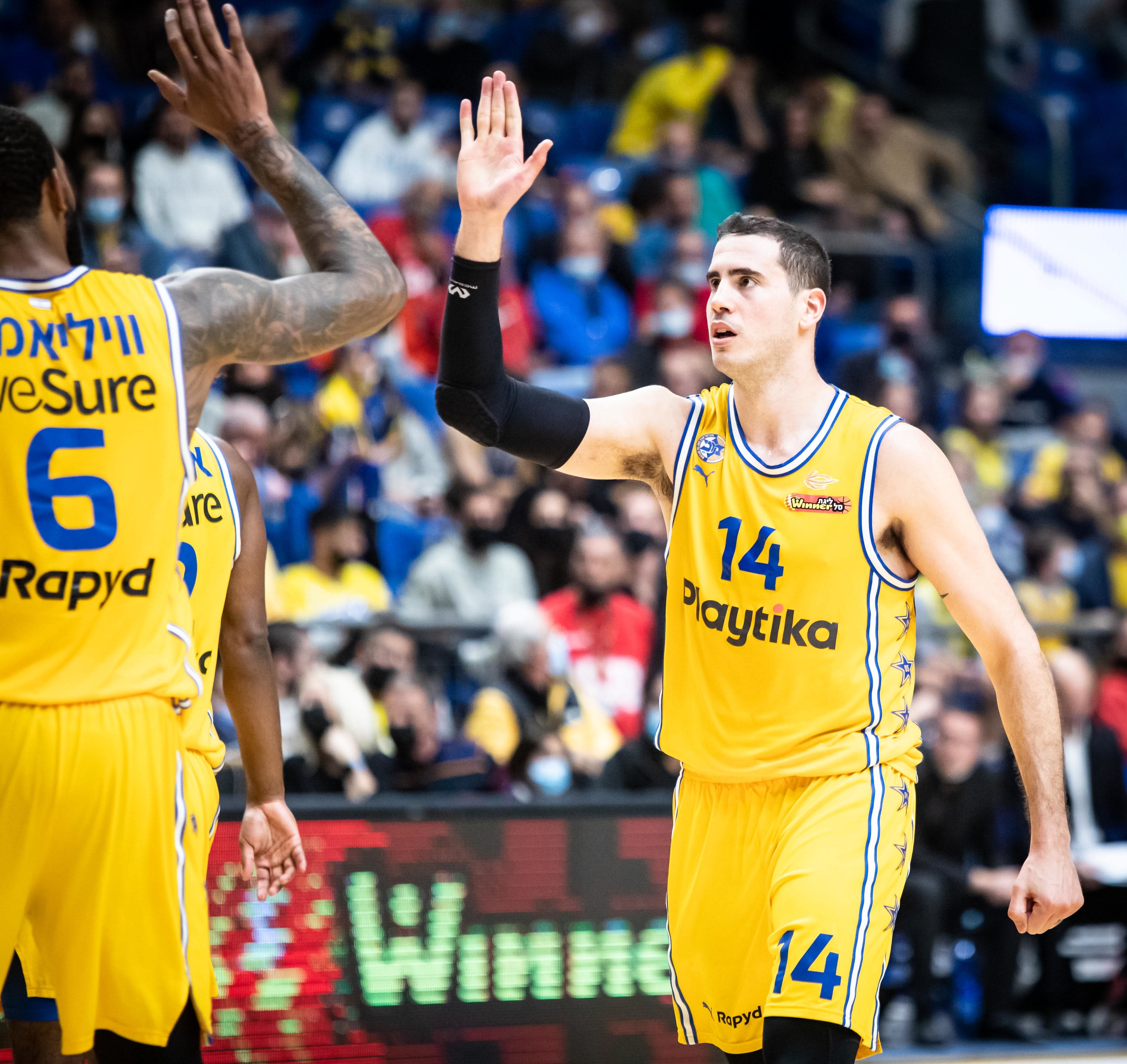 עוז בלייזר, דריק וויליאמס, שחקני מכבי תל אביב