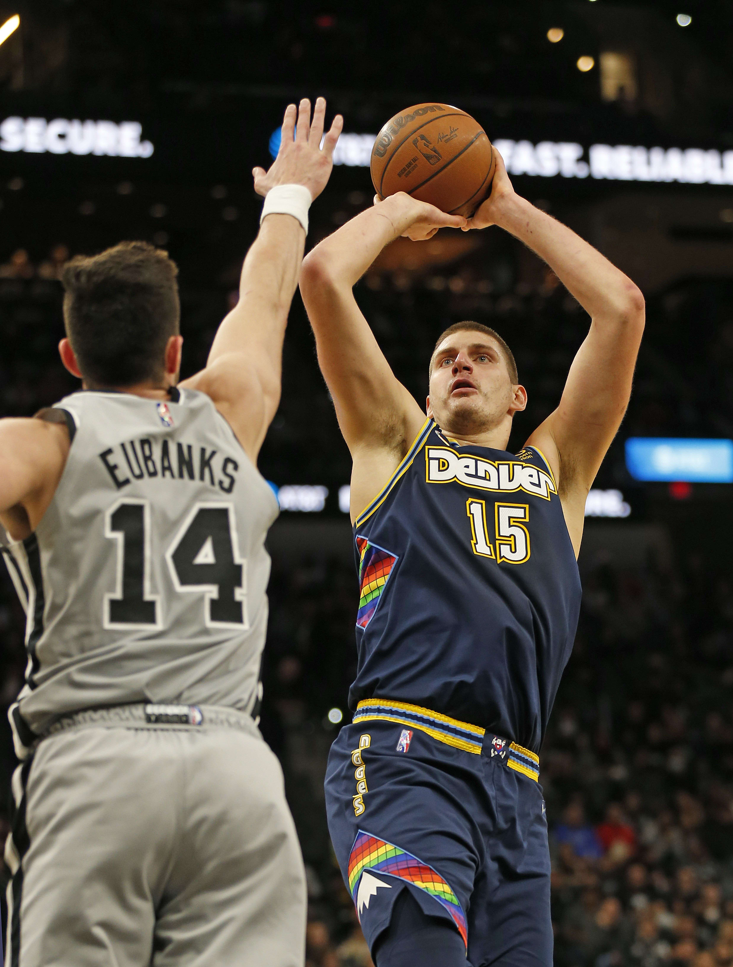 ניקולה יוקיץ' דנבר נאגטס מול סן אנטוניו