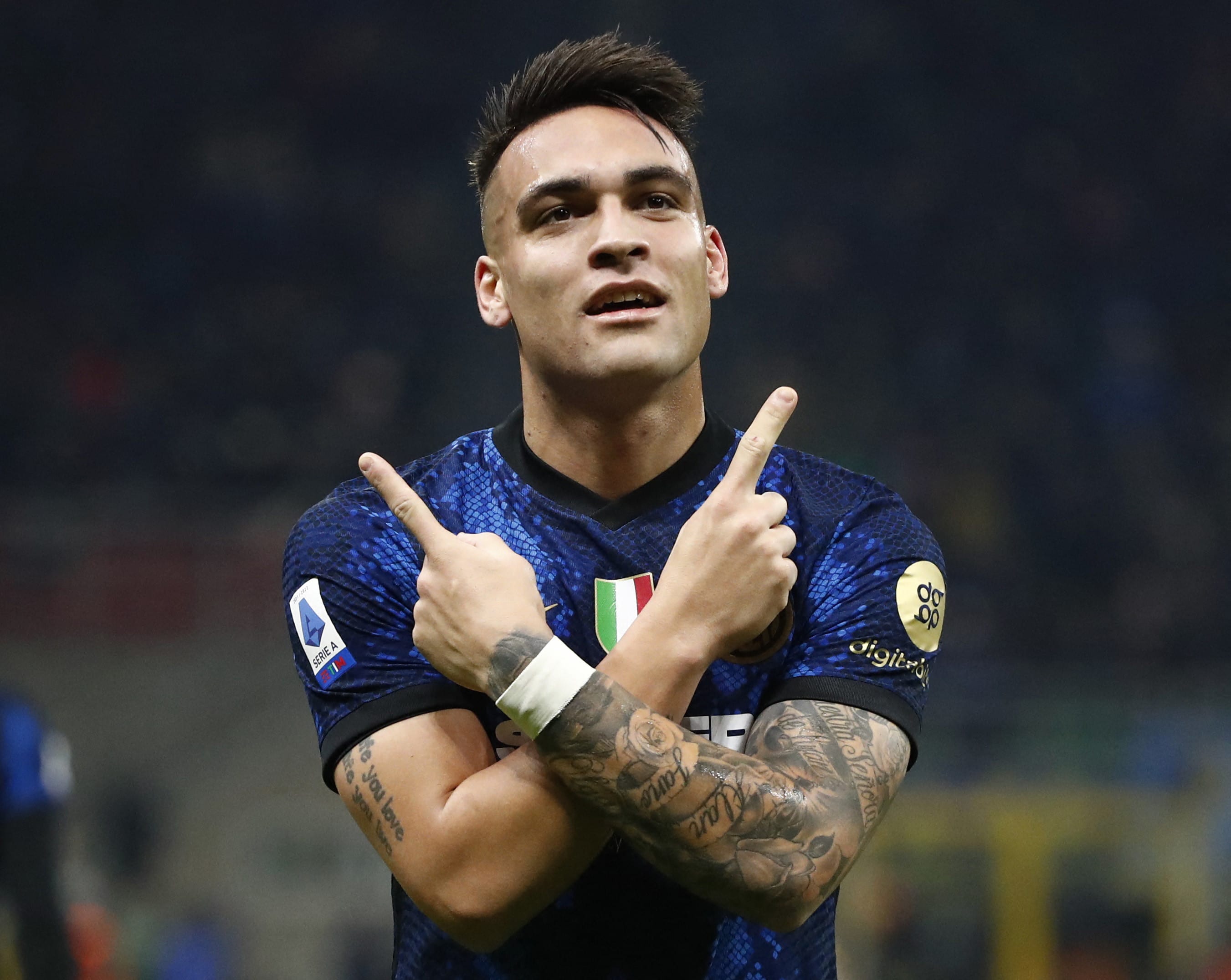 לאוטרו מרטינס שחקן אינטר חוגג שער