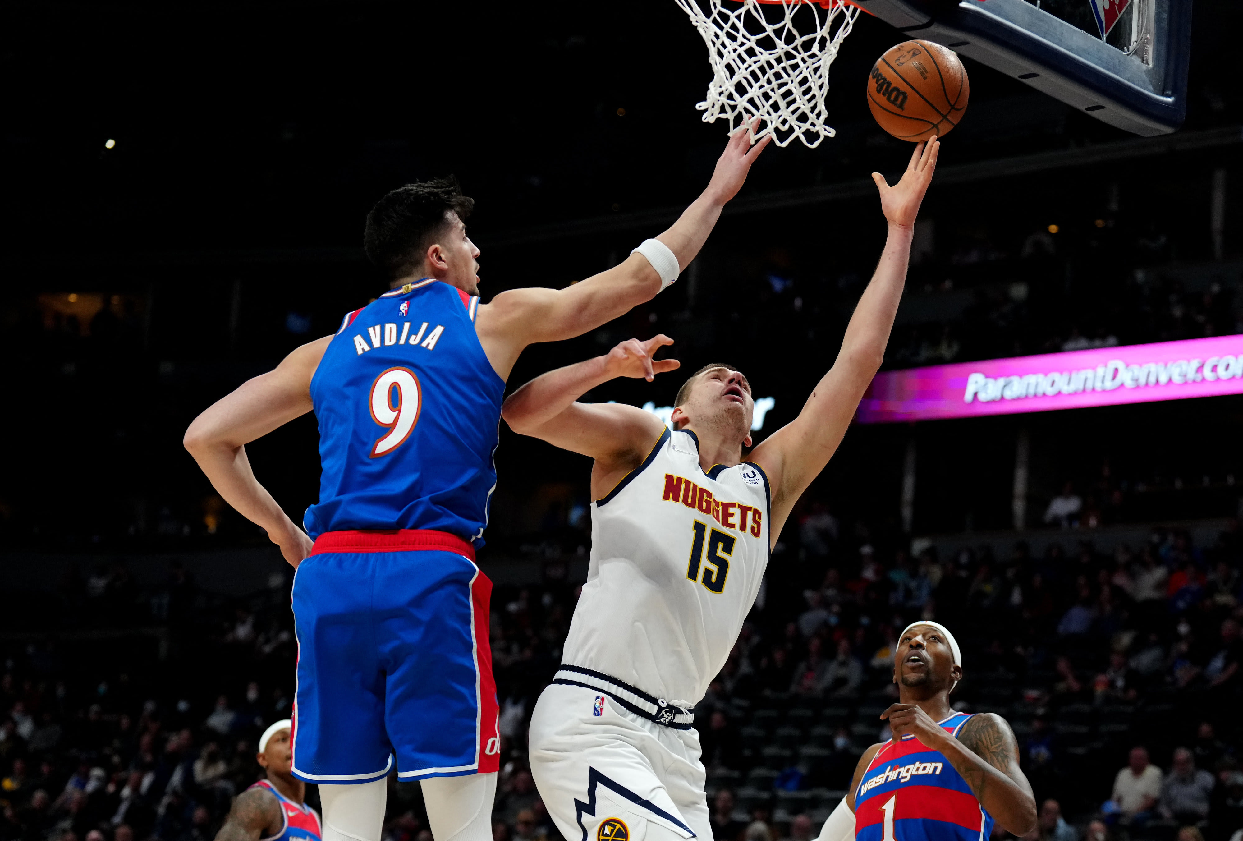 דני אבדיה חוסם את ניקולה יוקיץ'