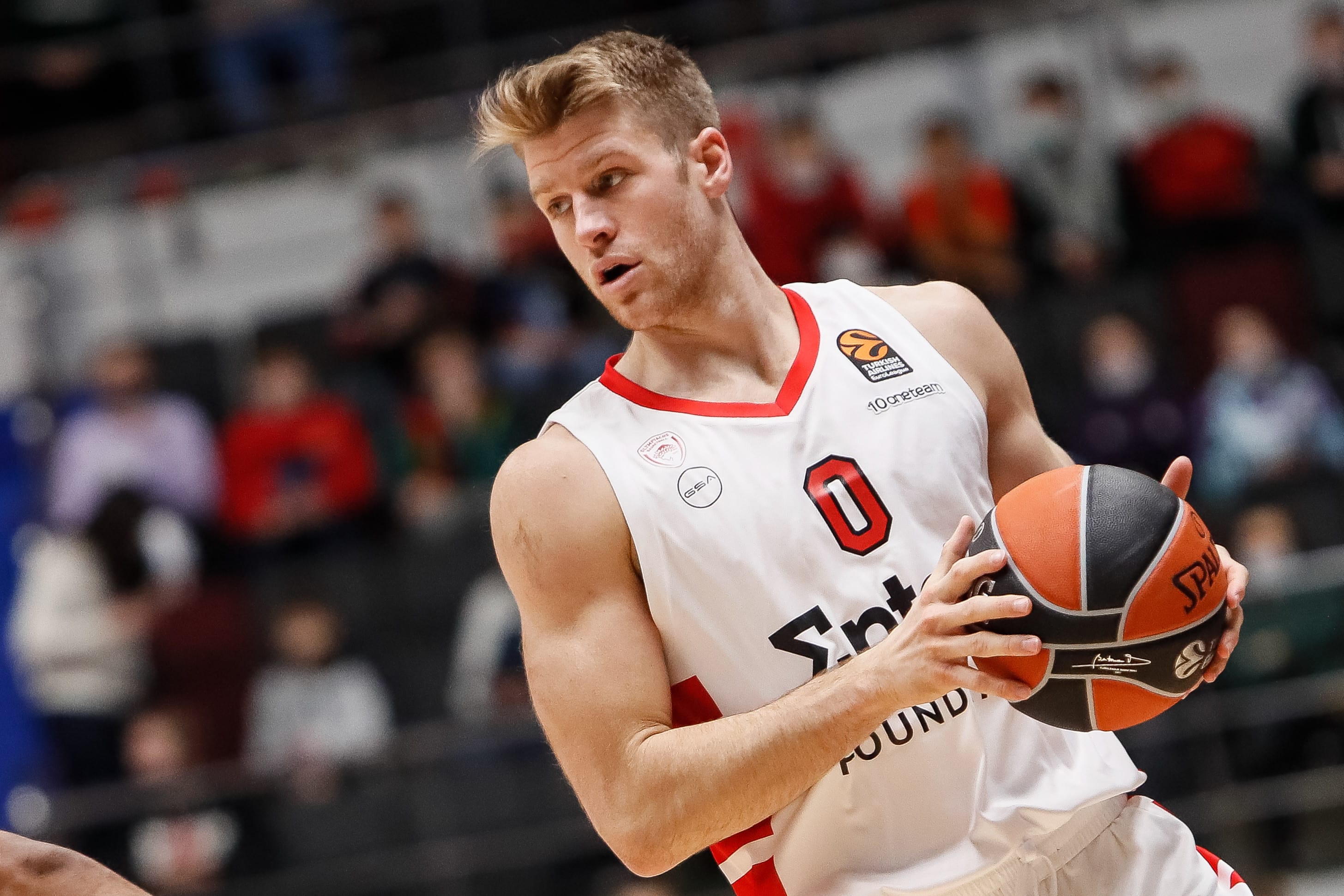 תומאס ווקאפ שחקן אולימפיאקוס