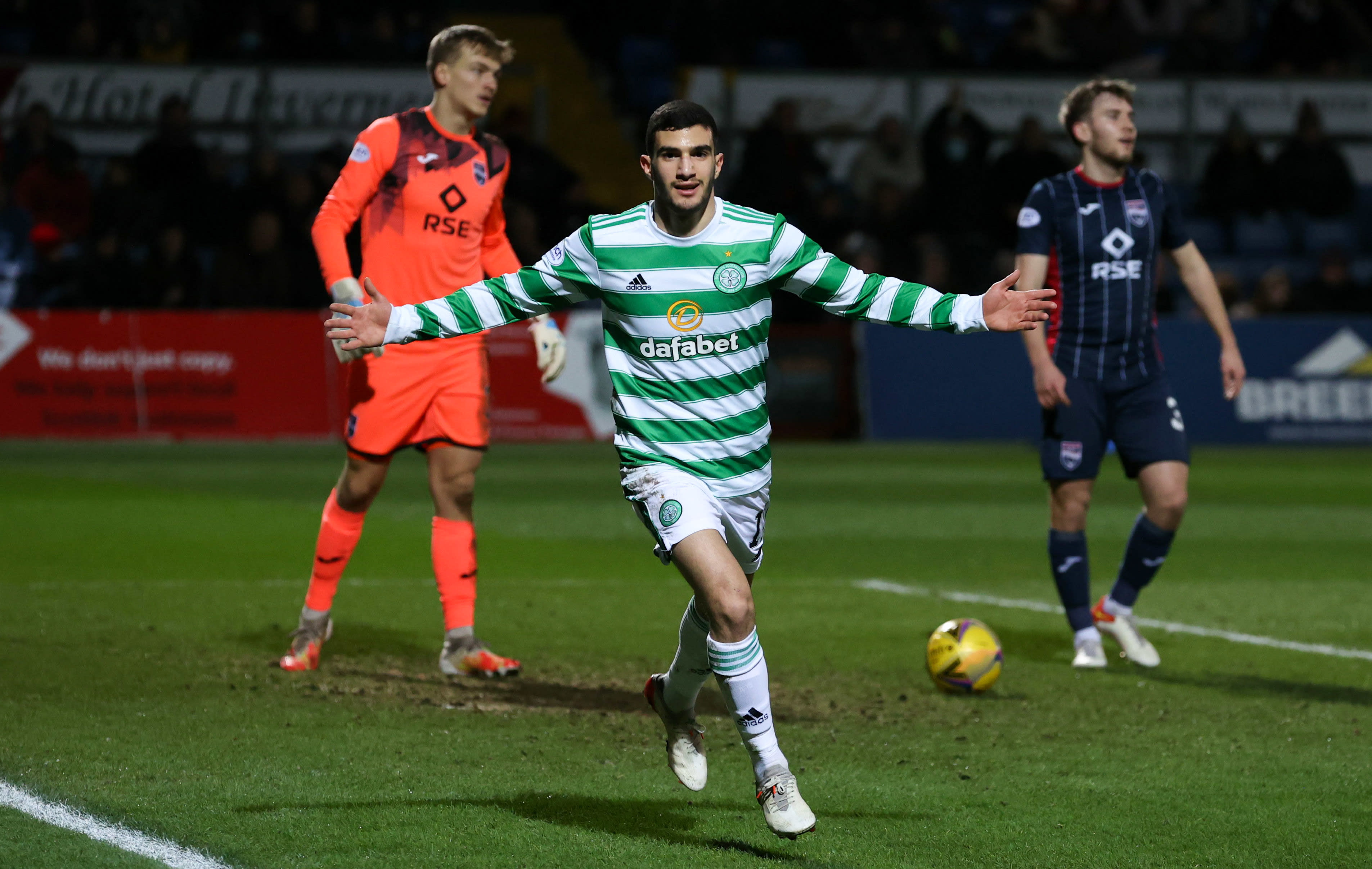 שחקן סלטיק ליאל עבדה חוגג